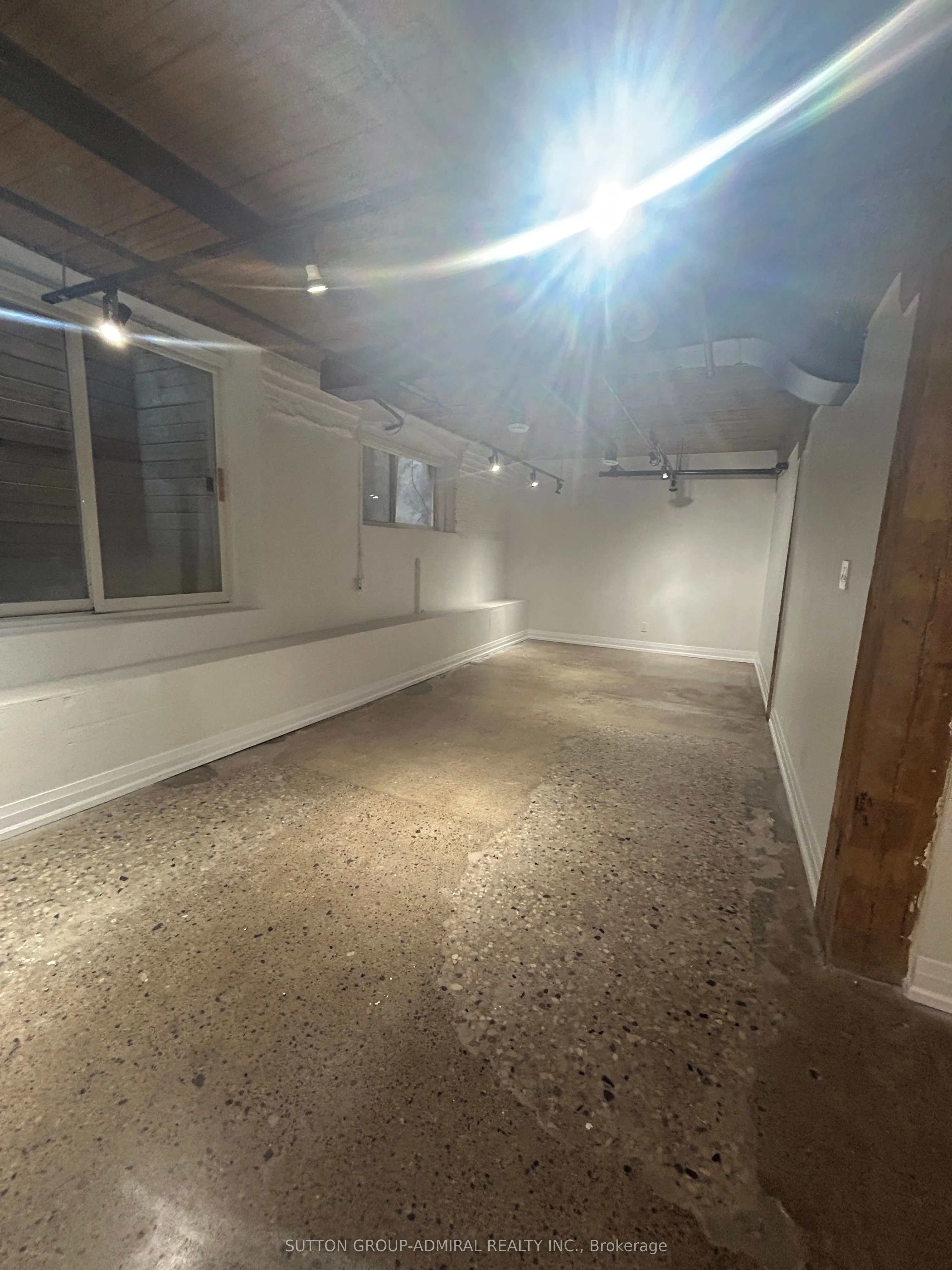 34 Noble Street, #L101