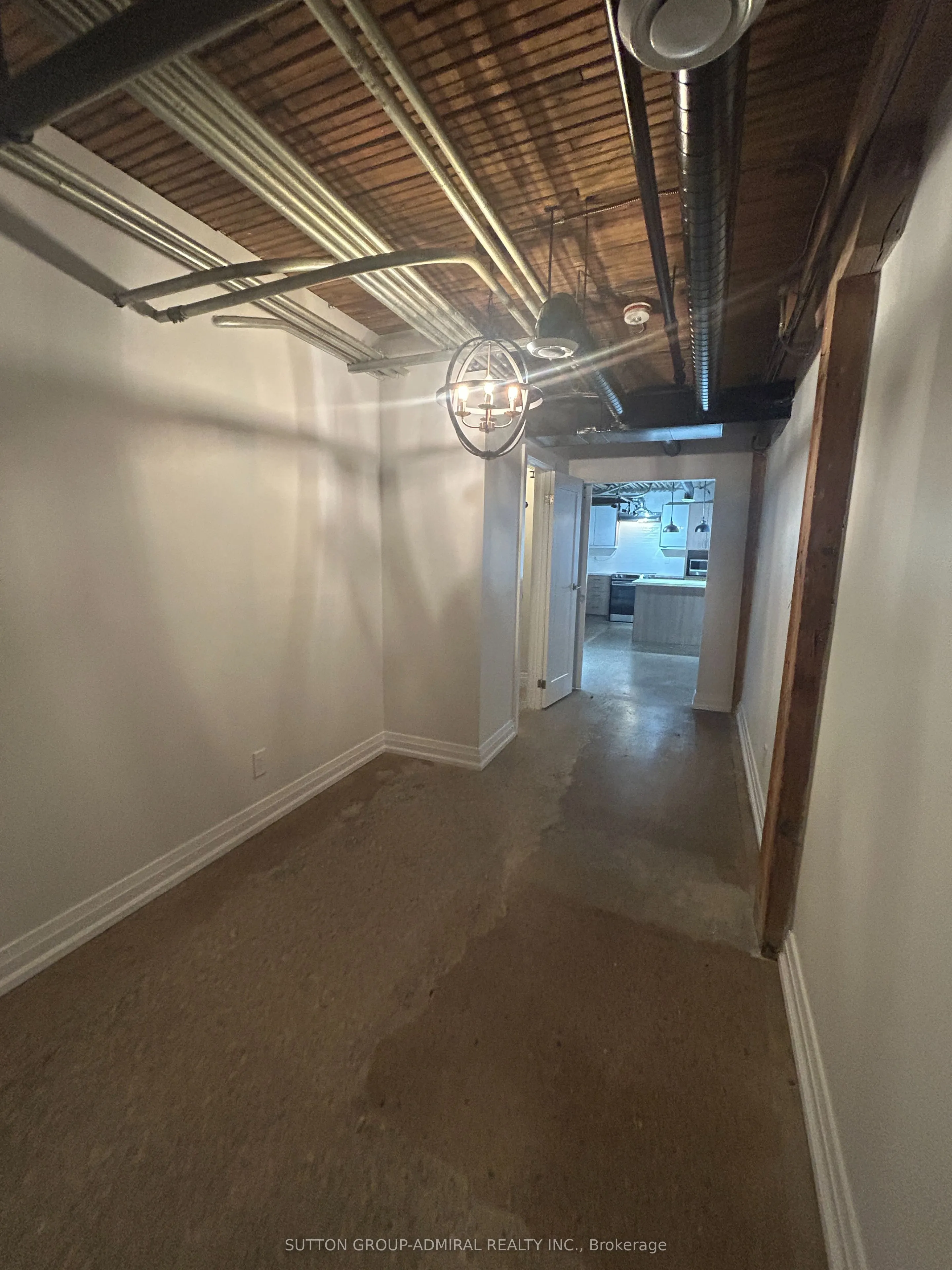 34 Noble Street, #L101
