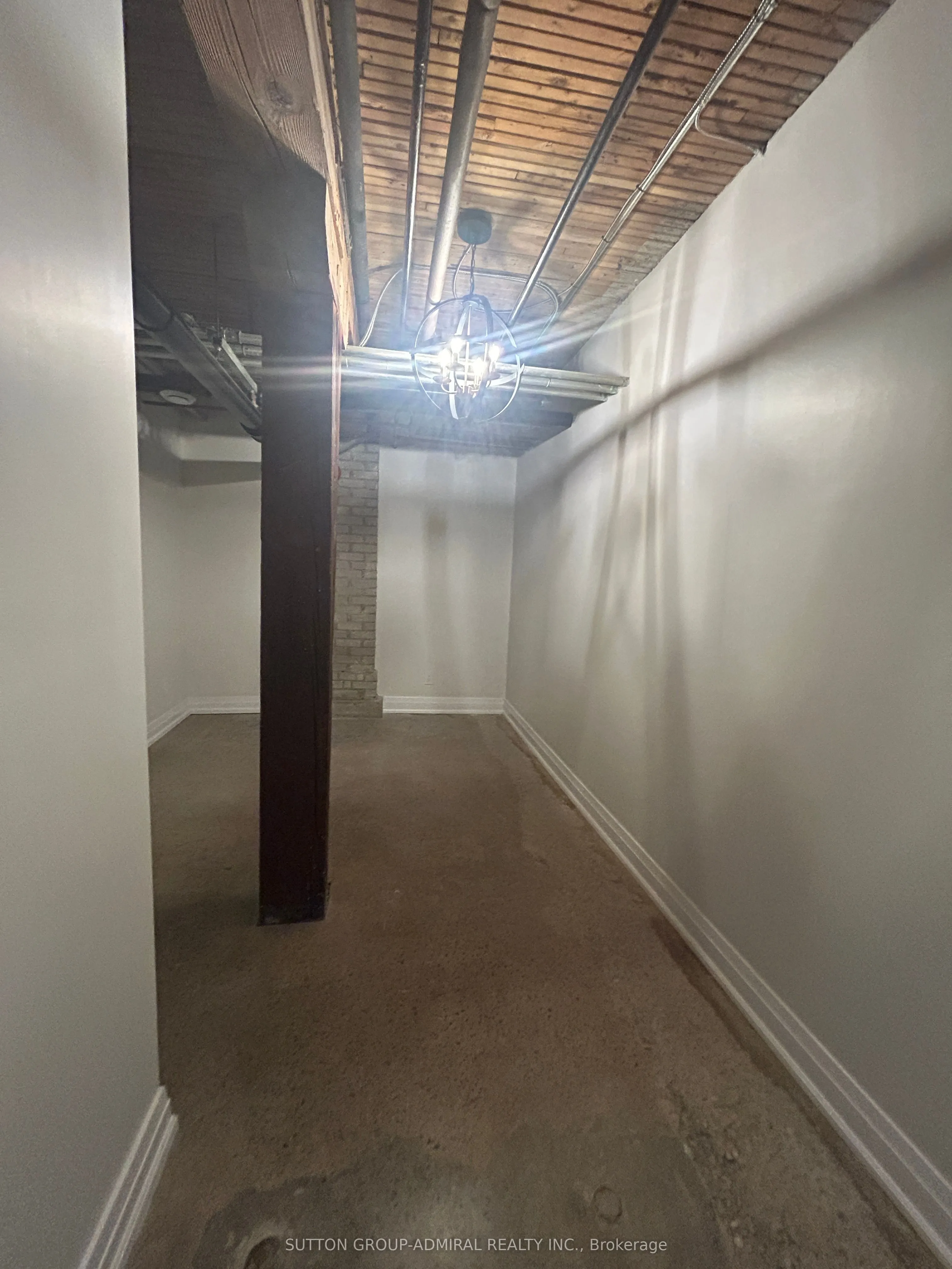 34 Noble Street, #L101