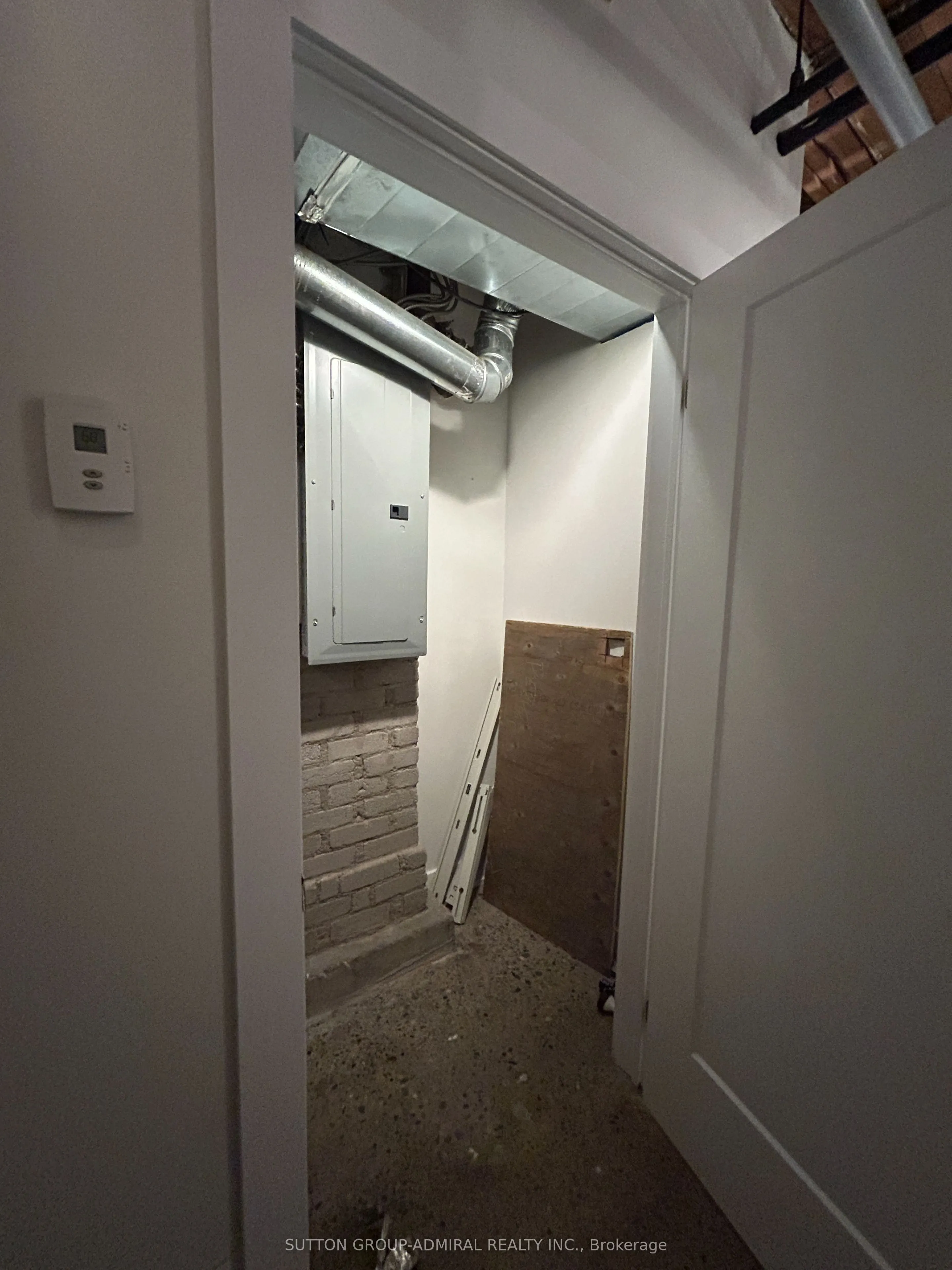 34 Noble Street, #L102