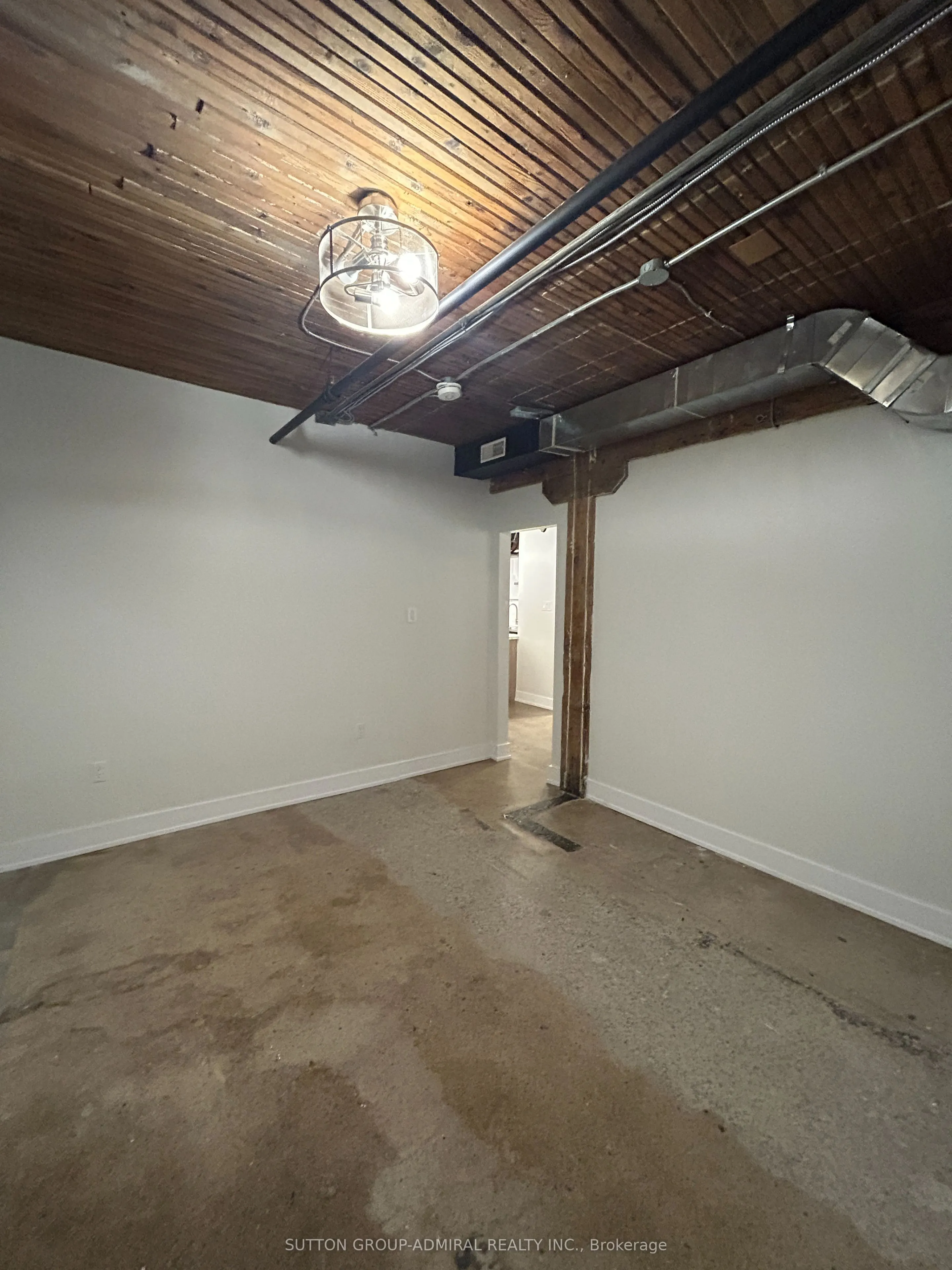 34 Noble Street, #L102