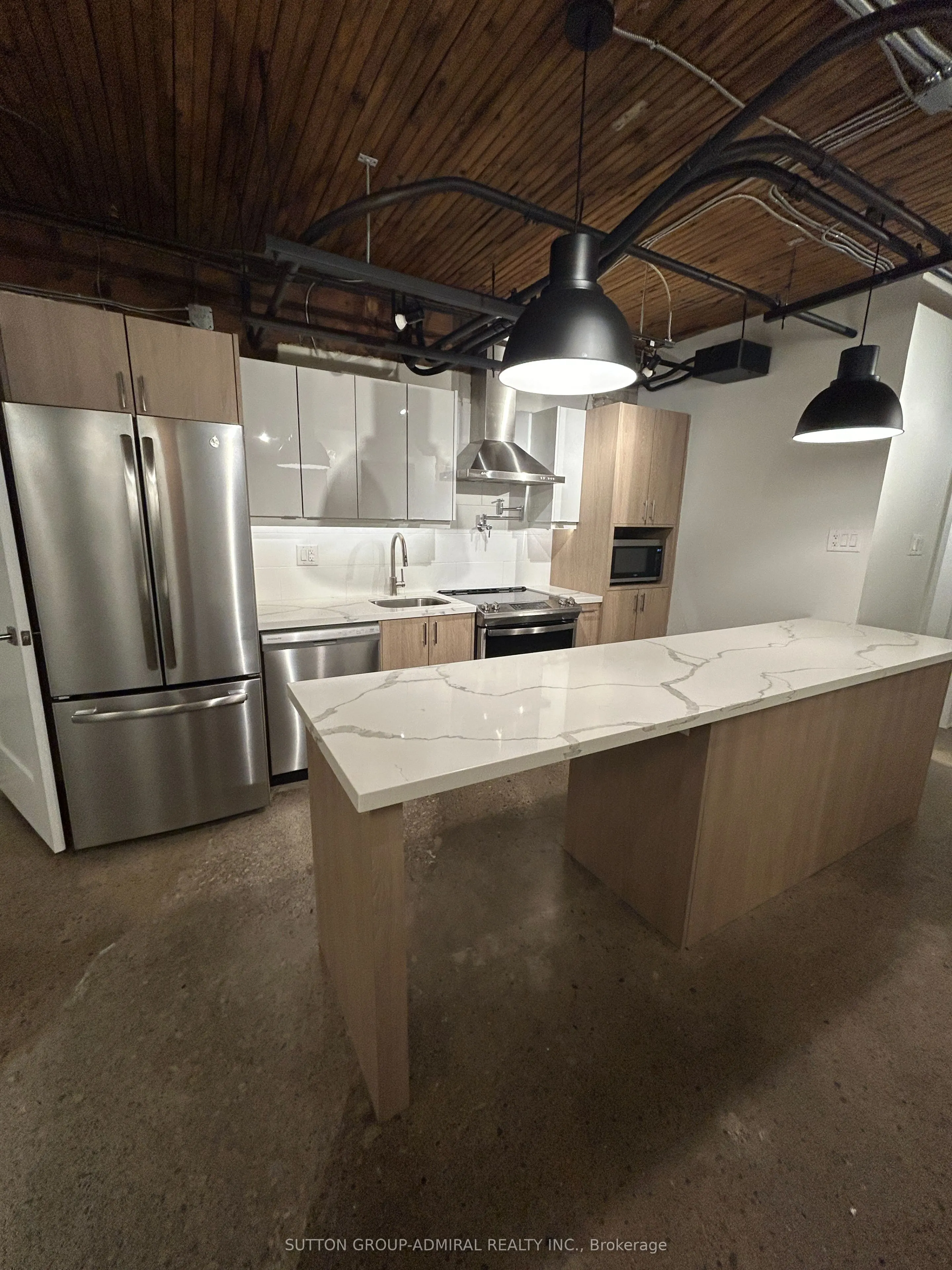34 Noble Street, #L102