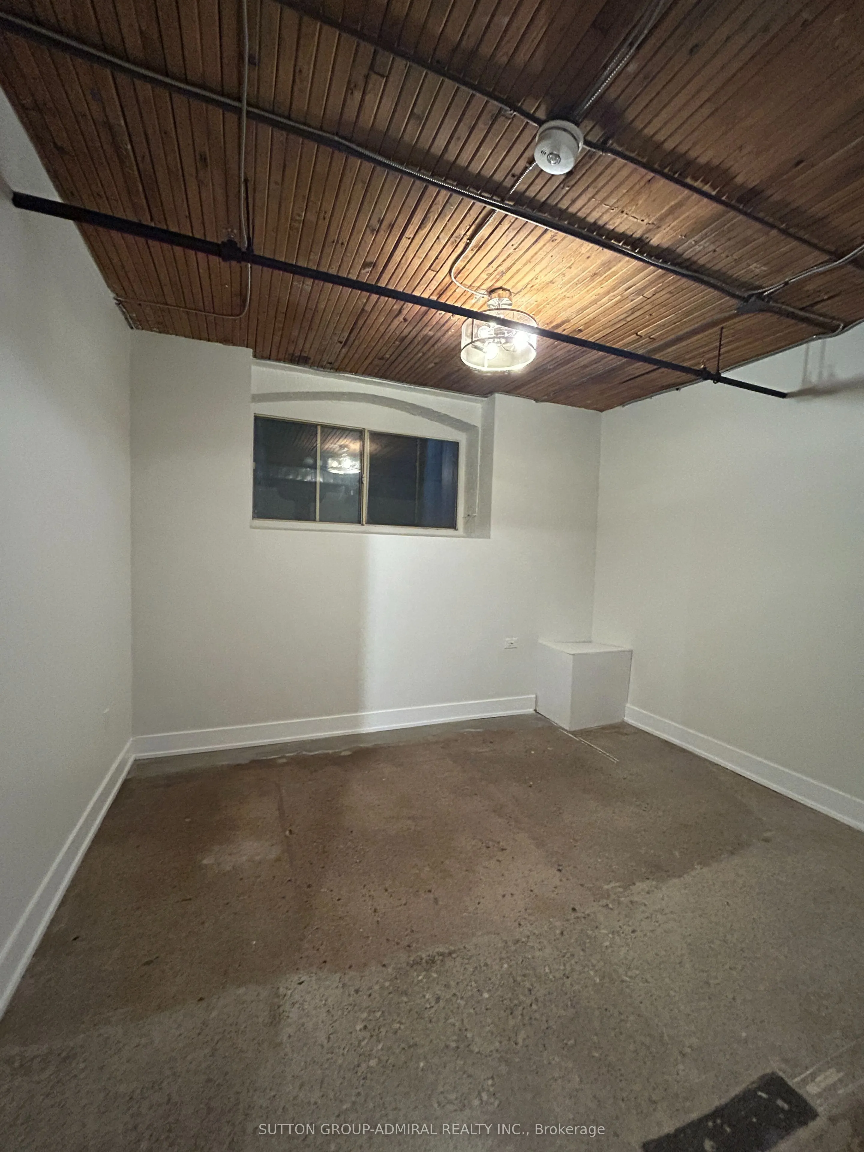 34 Noble Street, #L102
