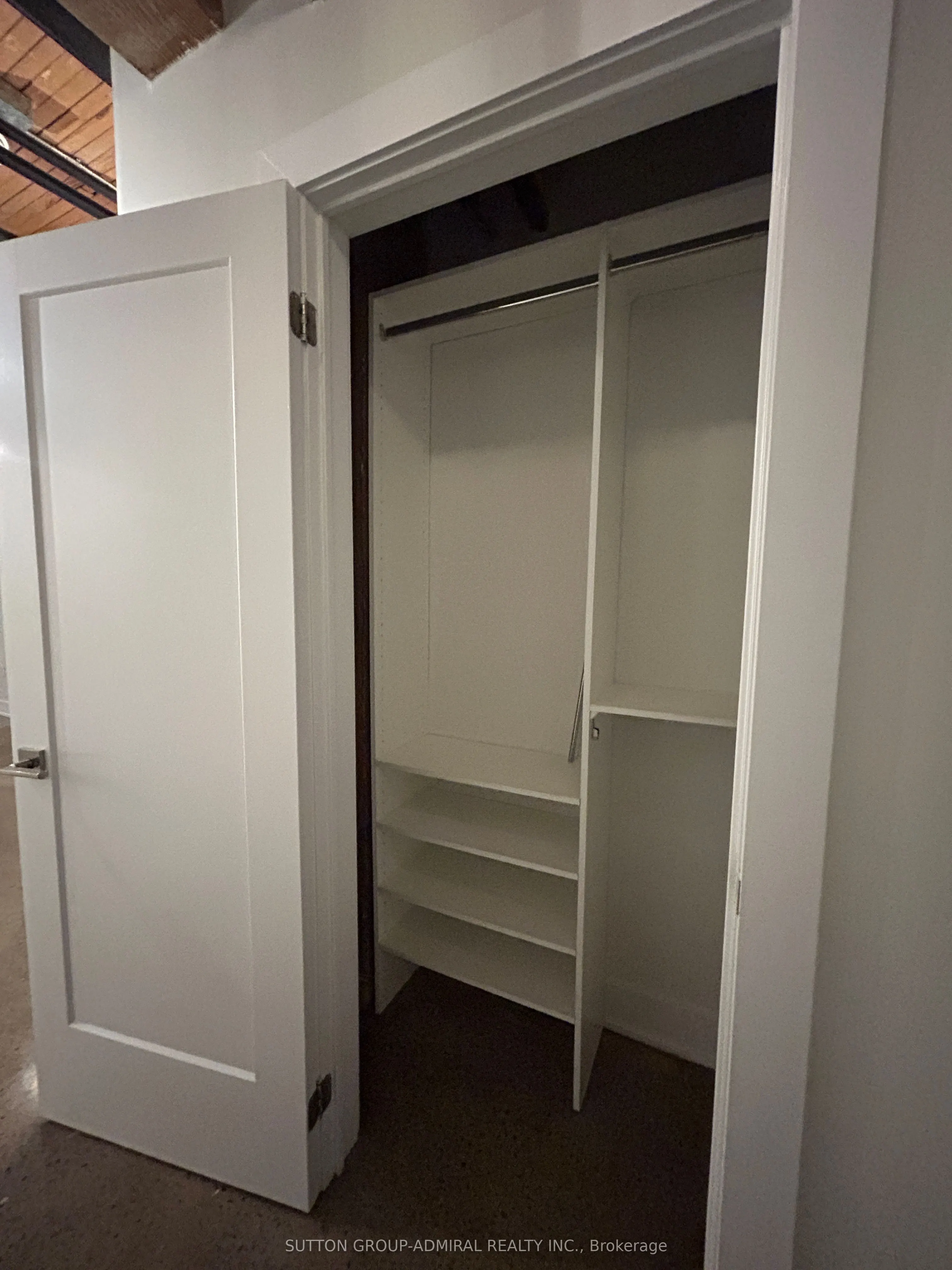 34 Noble Street, #L102