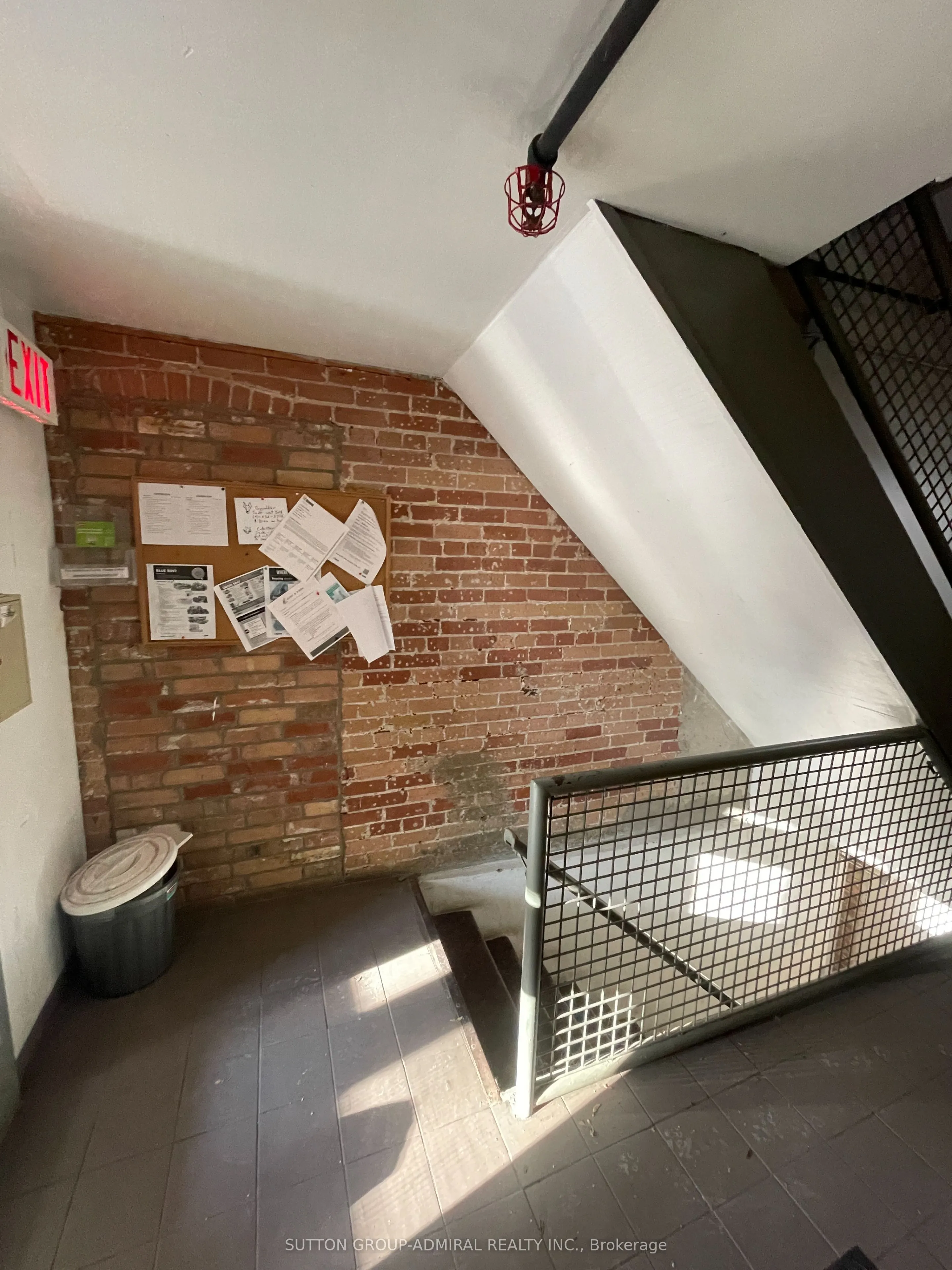 34 Noble Street, #L103