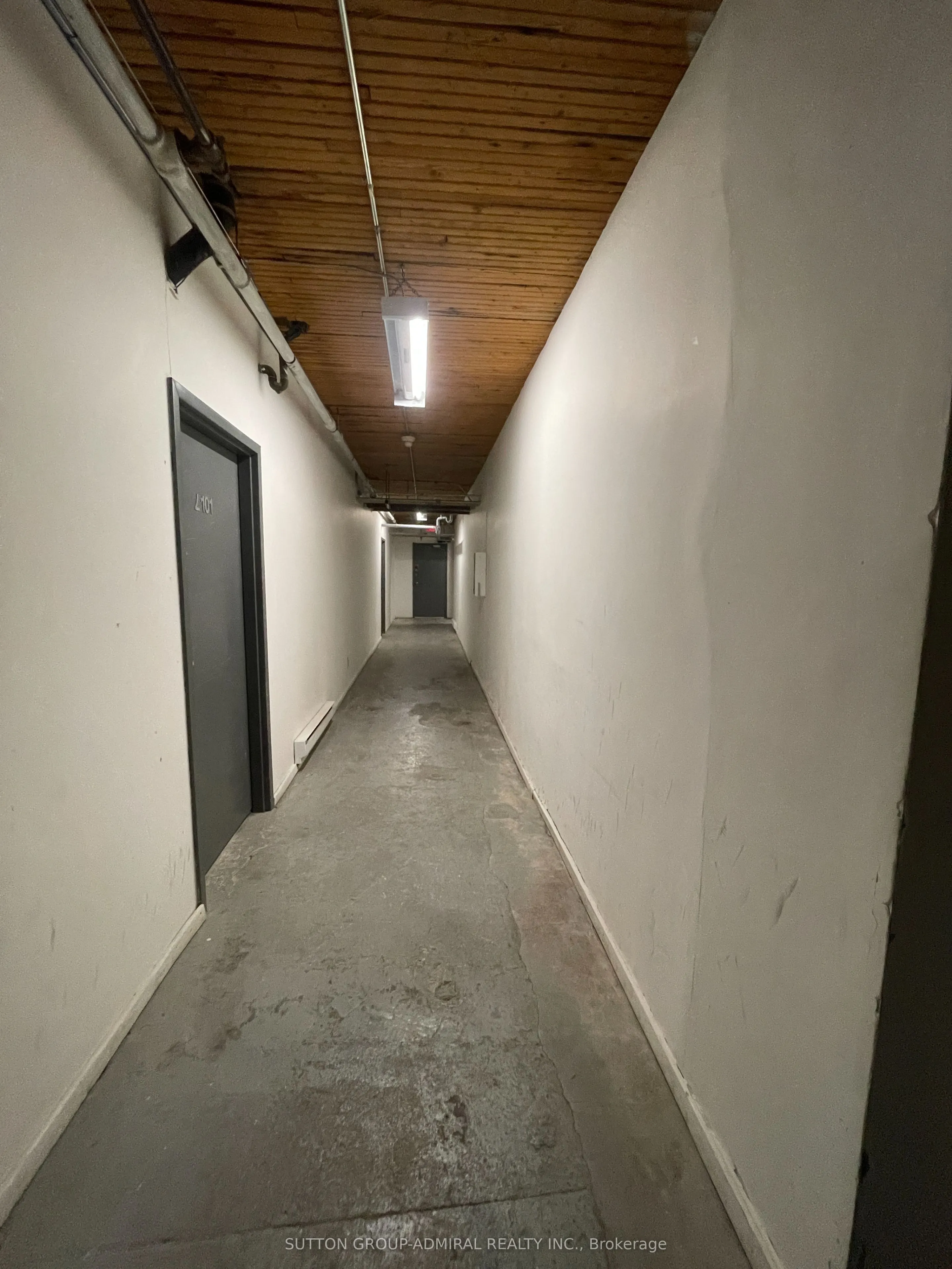 34 Noble Street, #L103