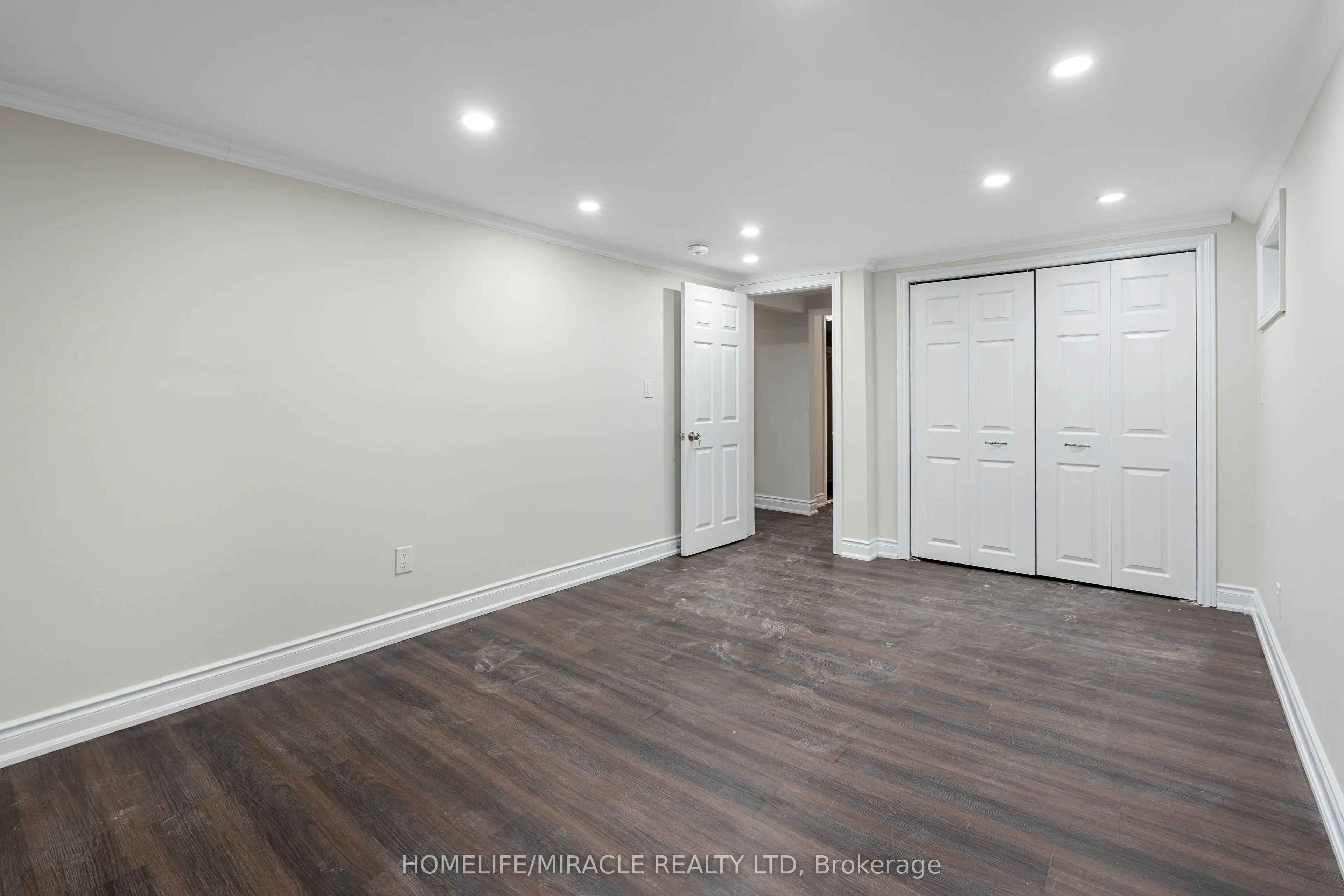 31 Farmington Drive