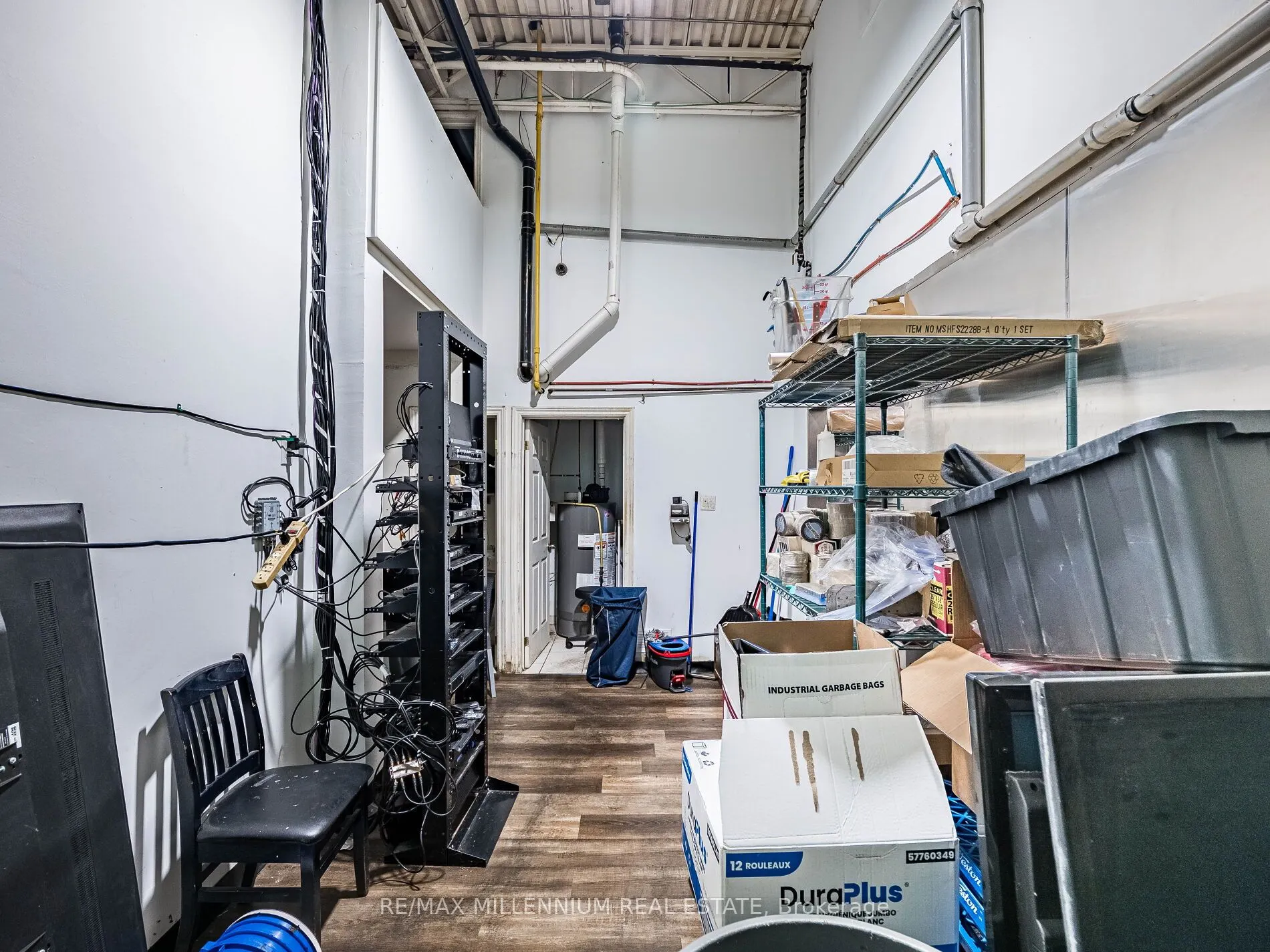 2905 Eglinton Avenue W