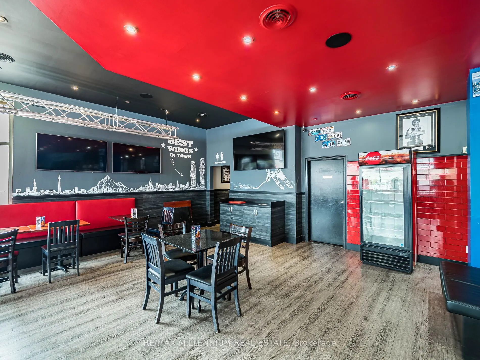 2905 Eglinton Avenue W