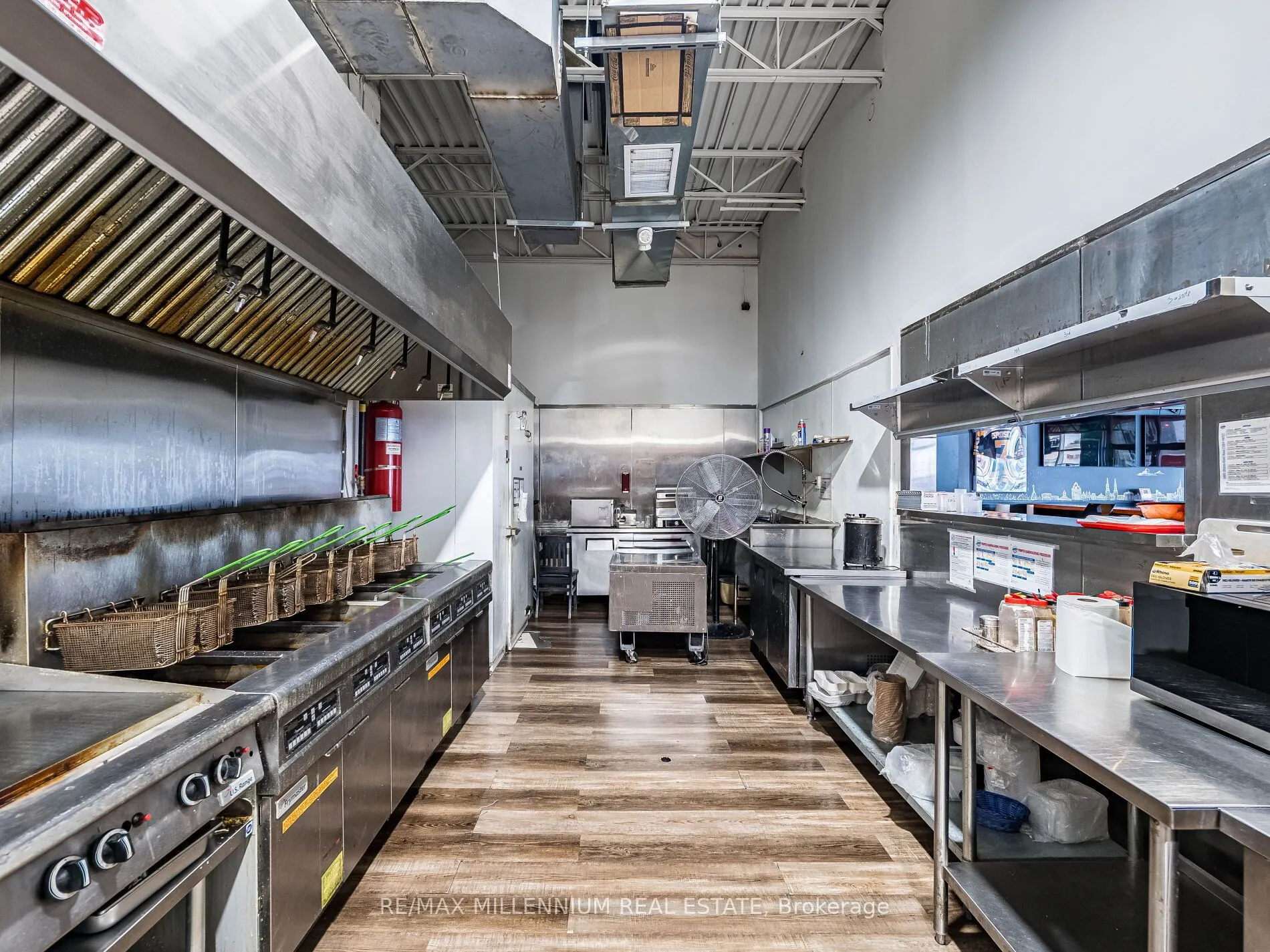 2905 Eglinton Avenue W