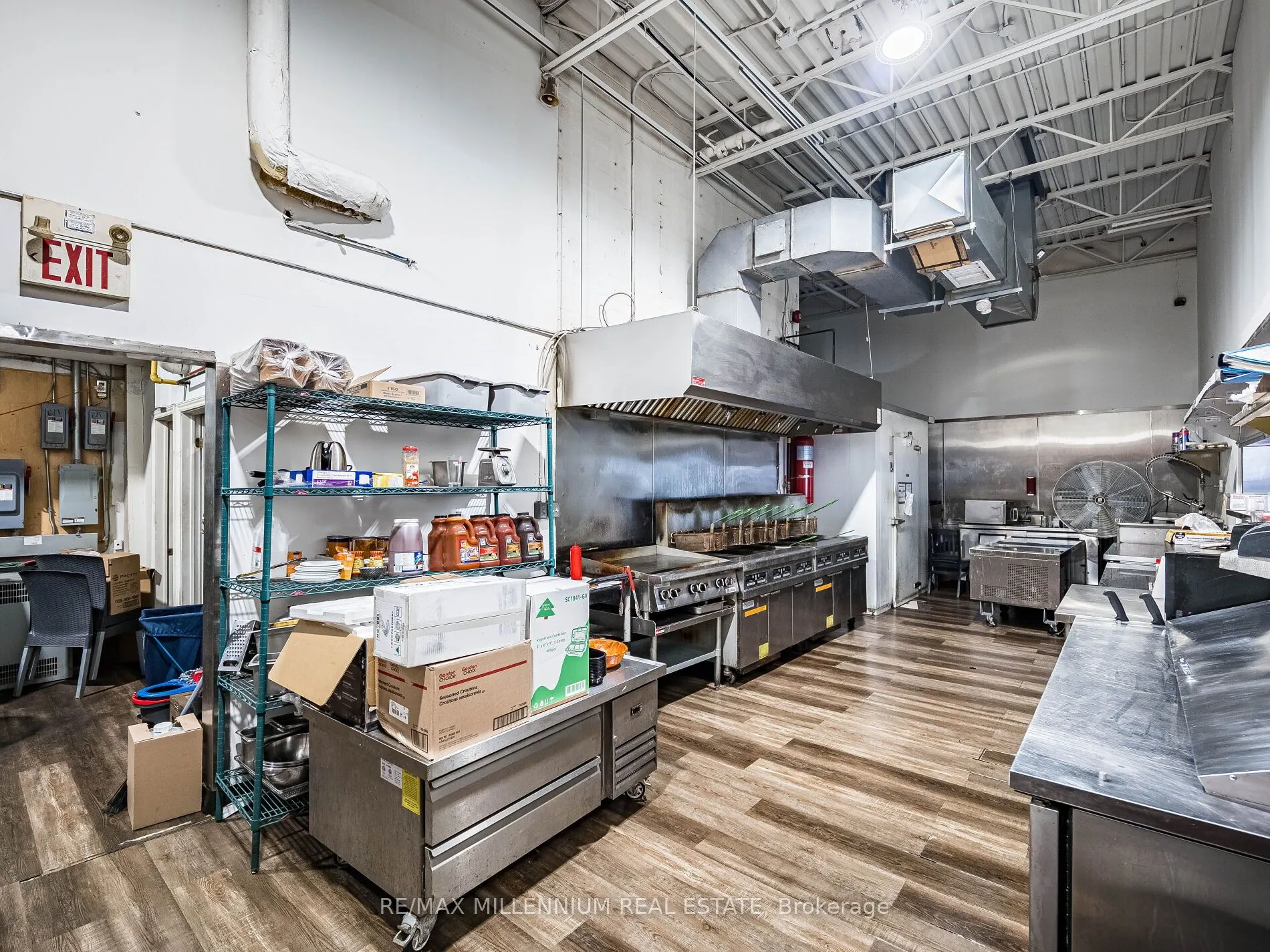 2905 Eglinton Avenue W