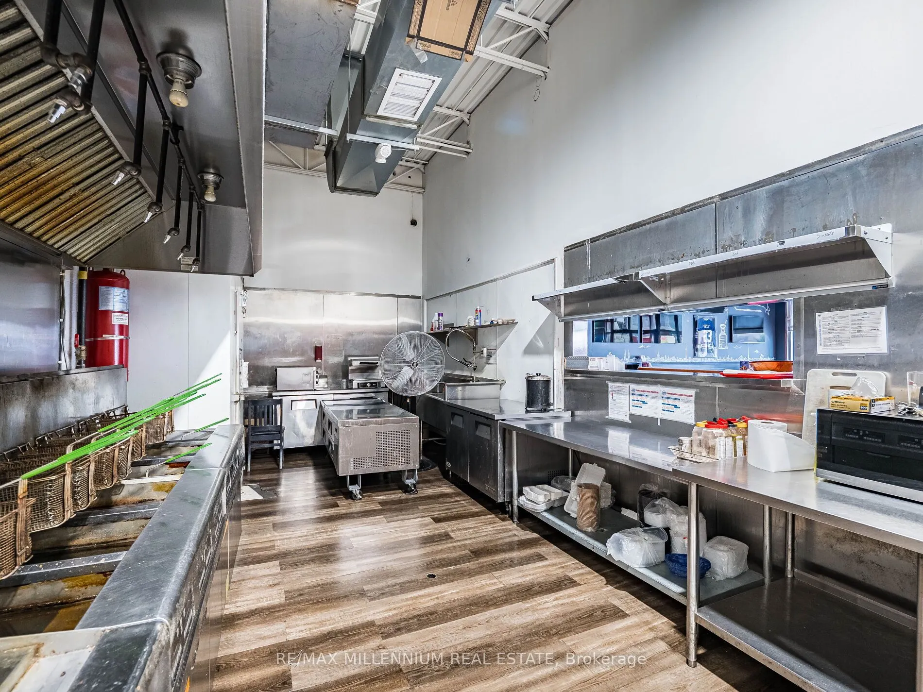 2905 Eglinton Avenue W
