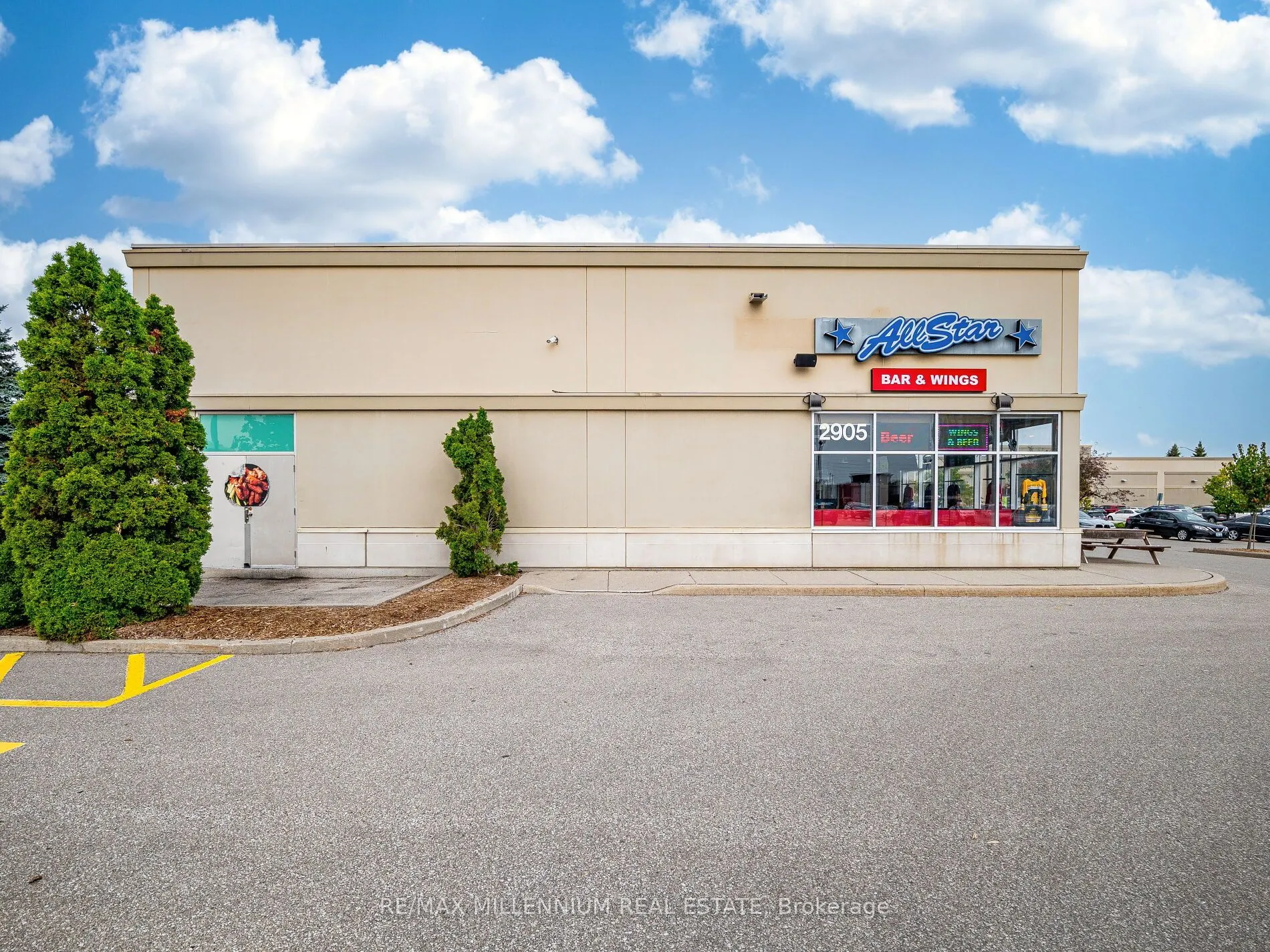 2905 Eglinton Avenue W