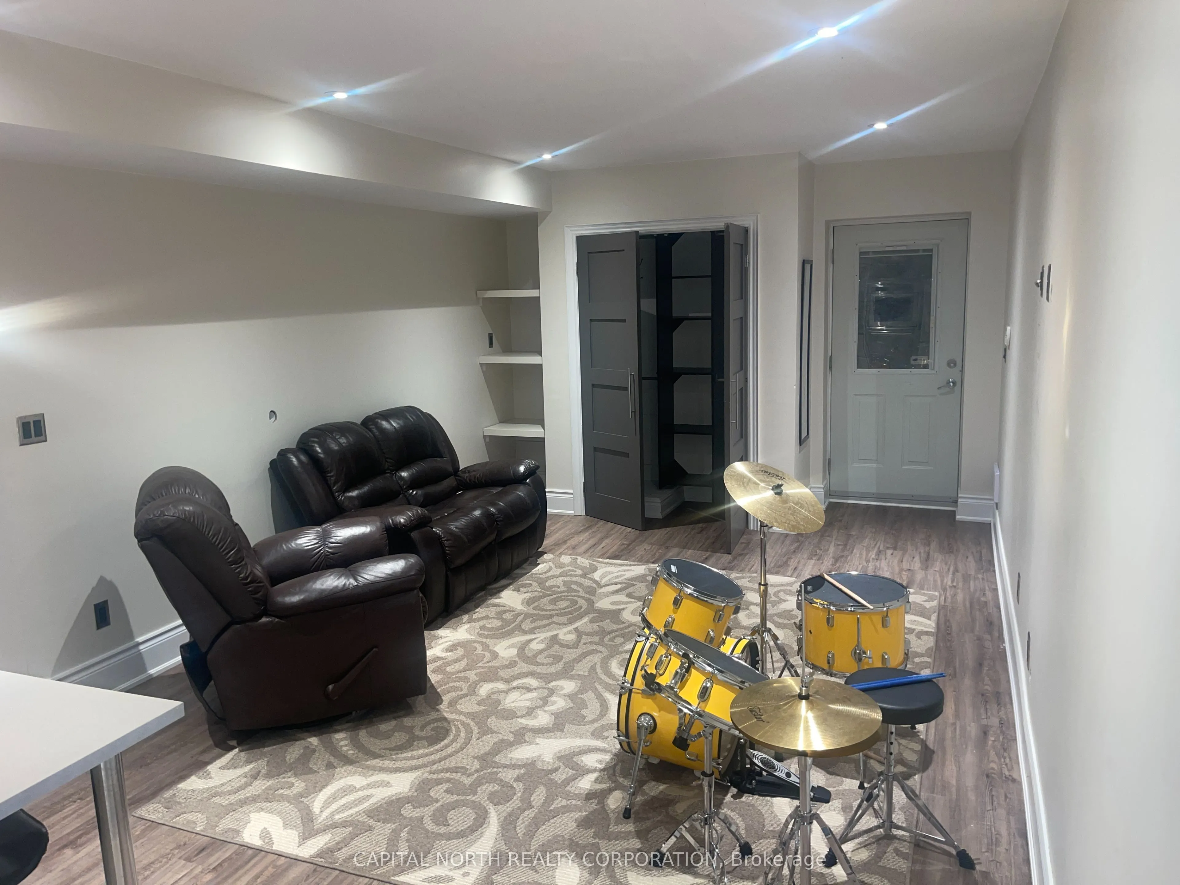 7 Compton Crescent, #BSMT