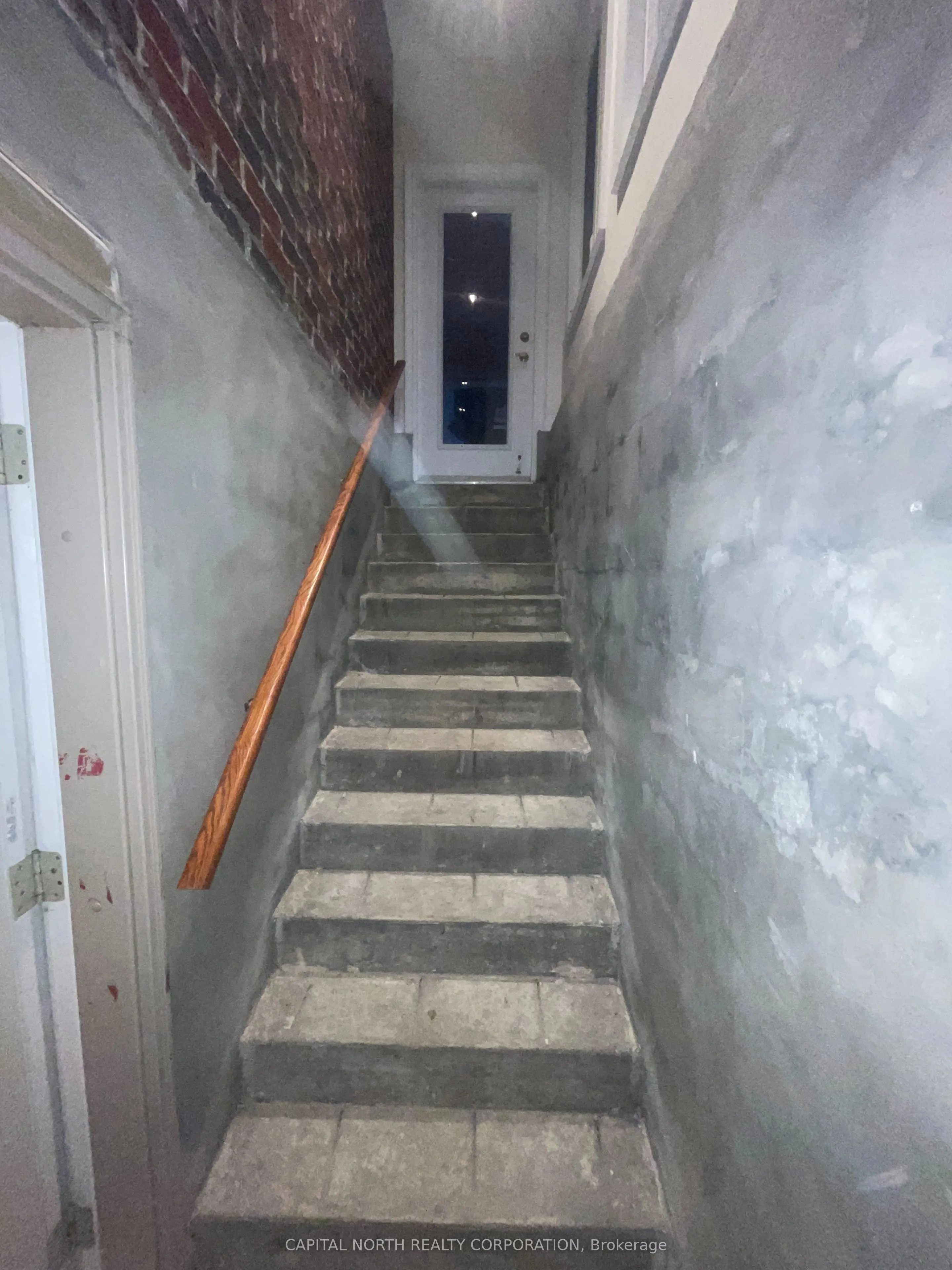 7 Compton Crescent, #BSMT