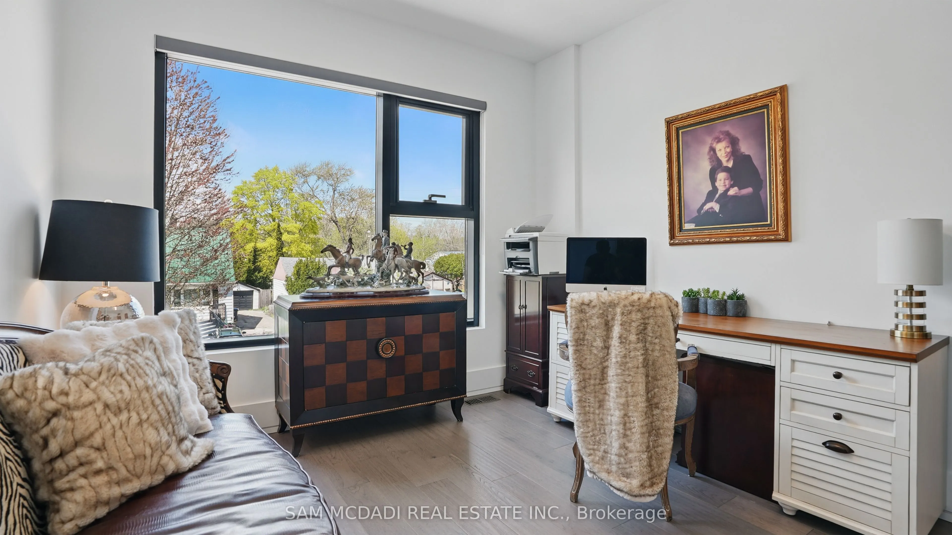 7B Iroquois Avenue