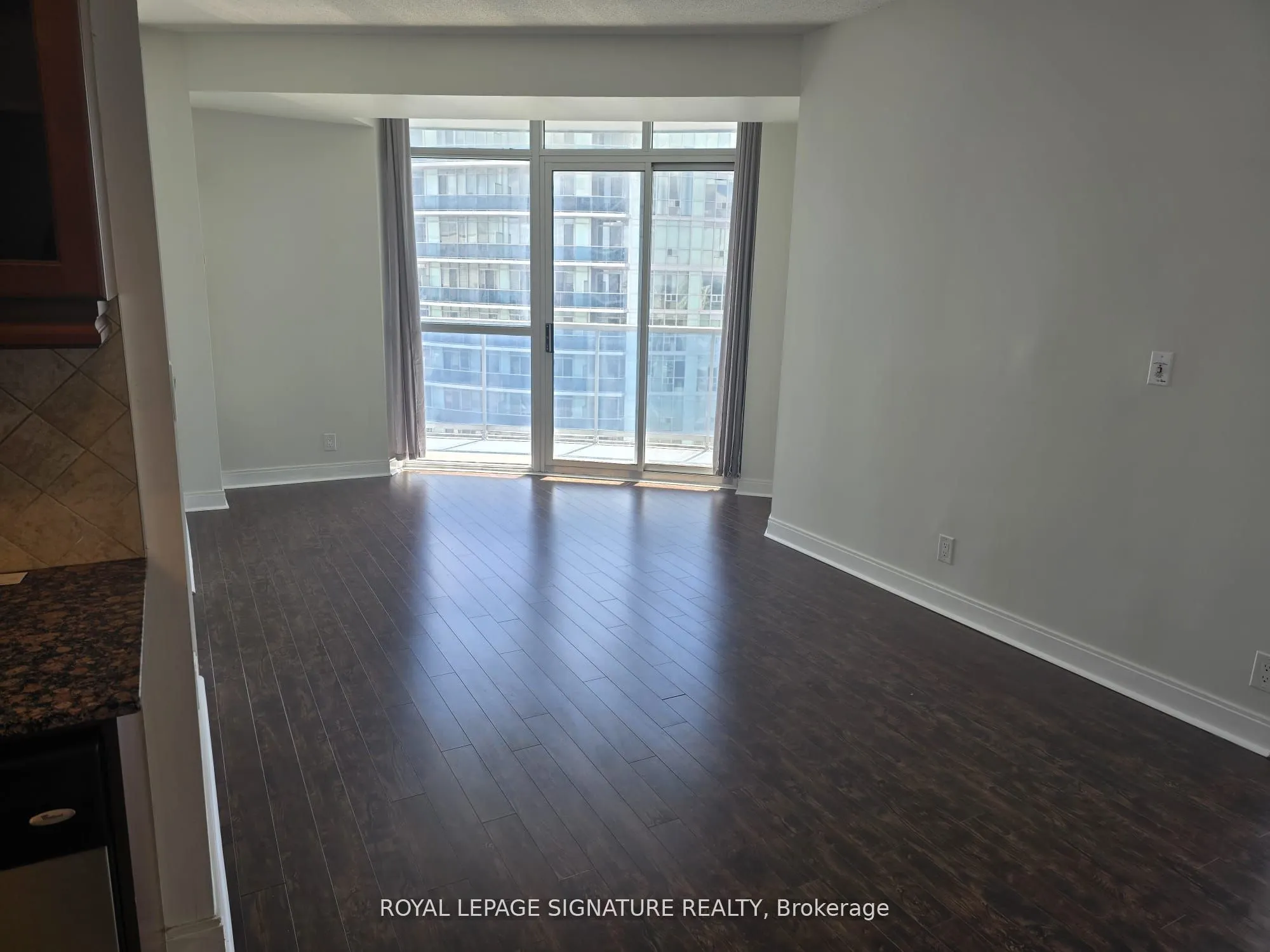 80 Absolute Avenue, #2806