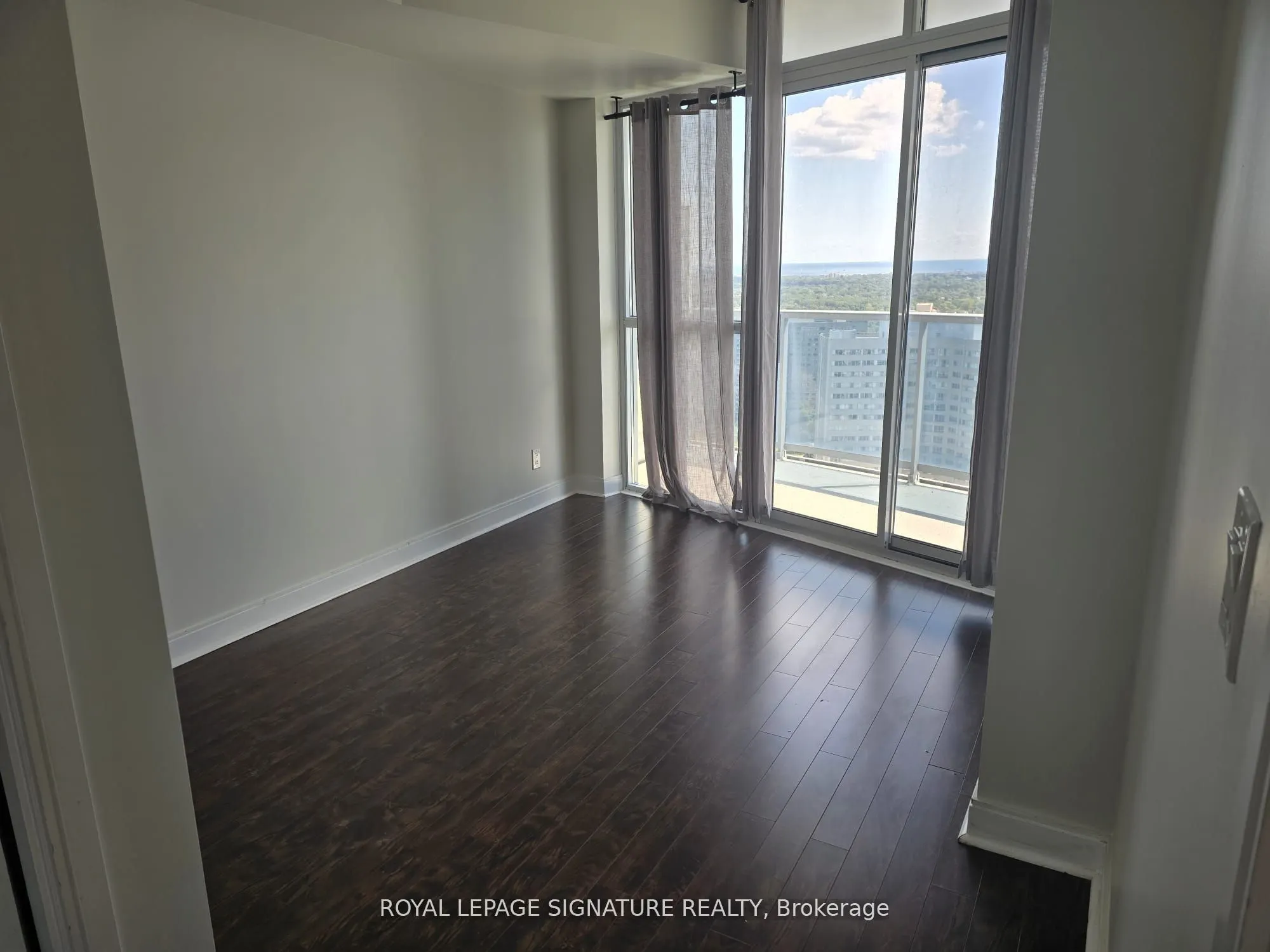80 Absolute Avenue, #2806