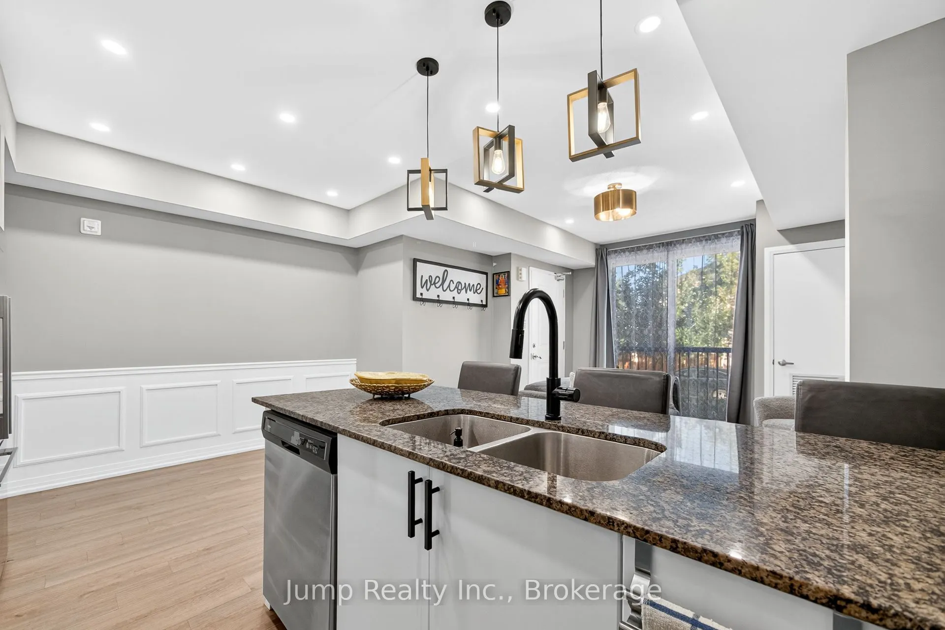1206 Main Street E, #107