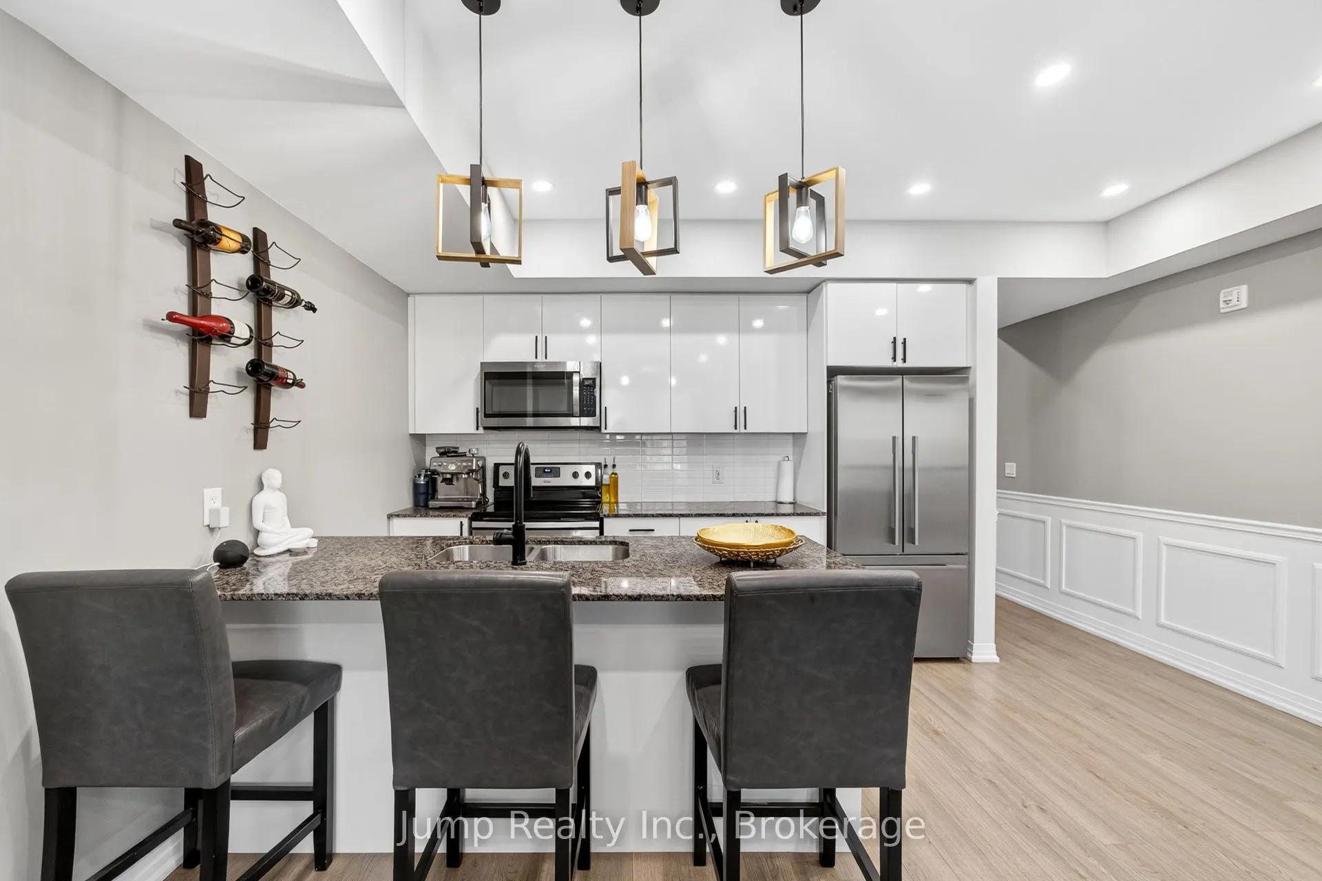 1206 Main Street E, #107