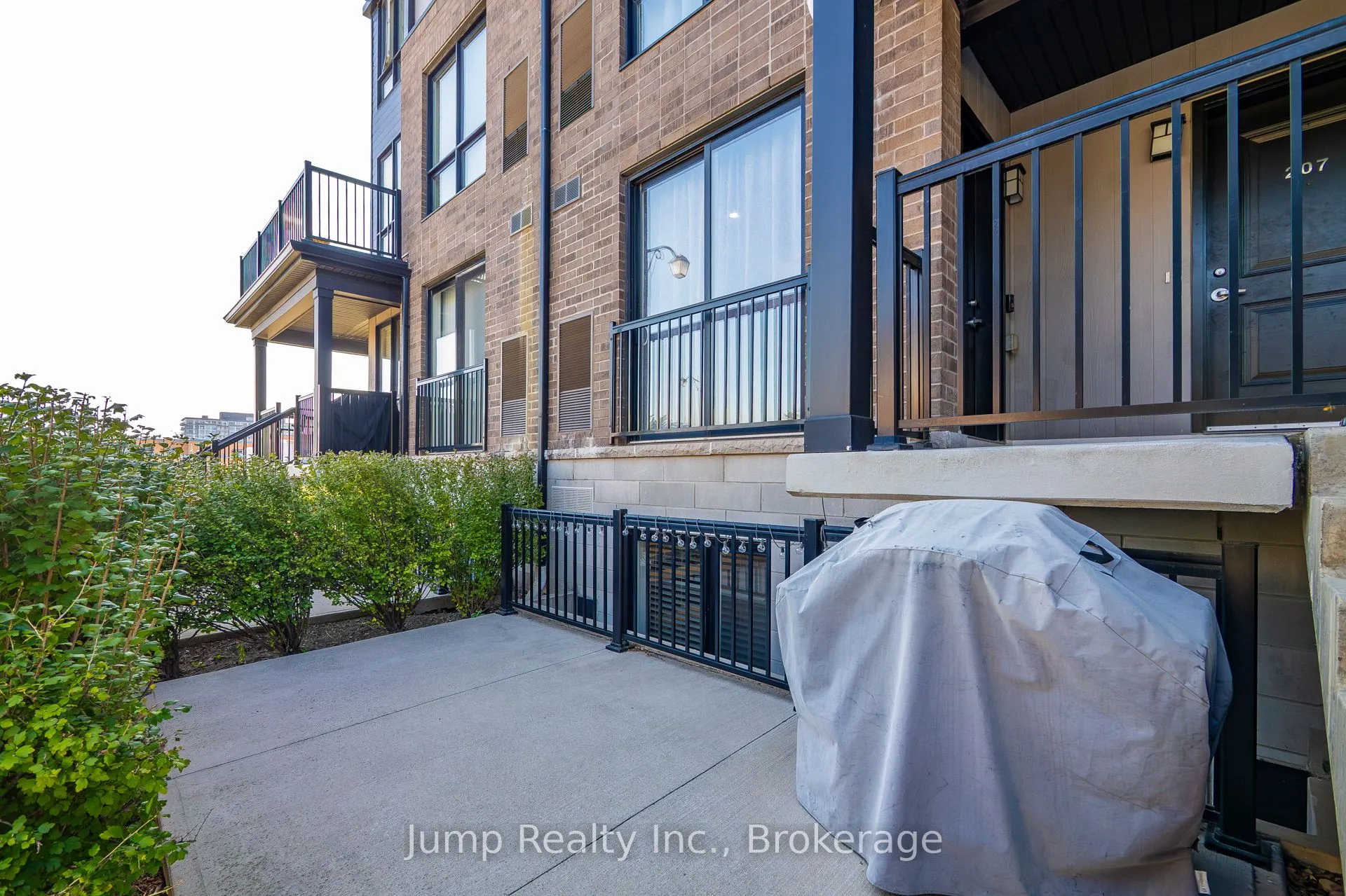 1206 Main Street E, #107