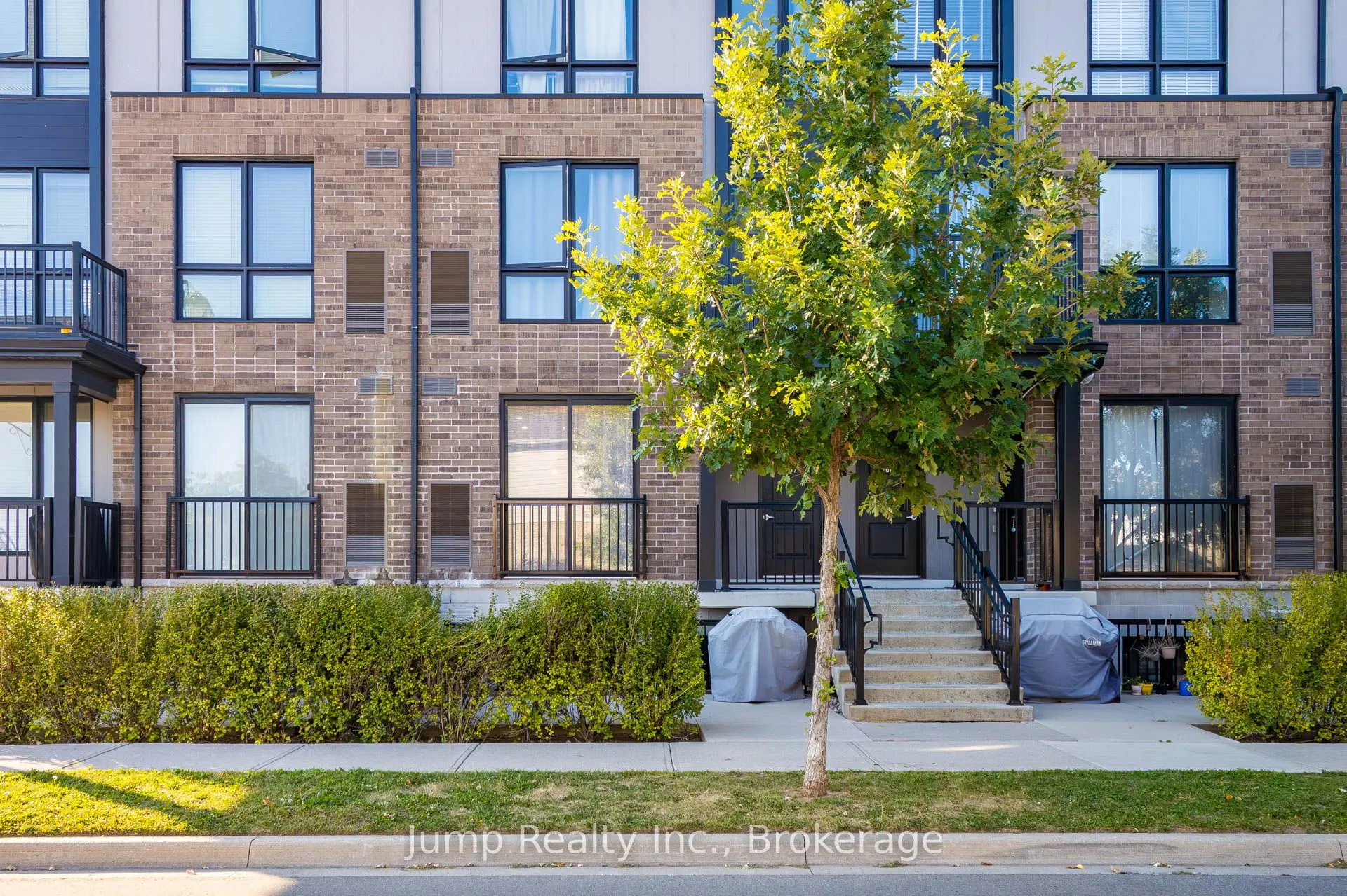 1206 Main Street E, #107