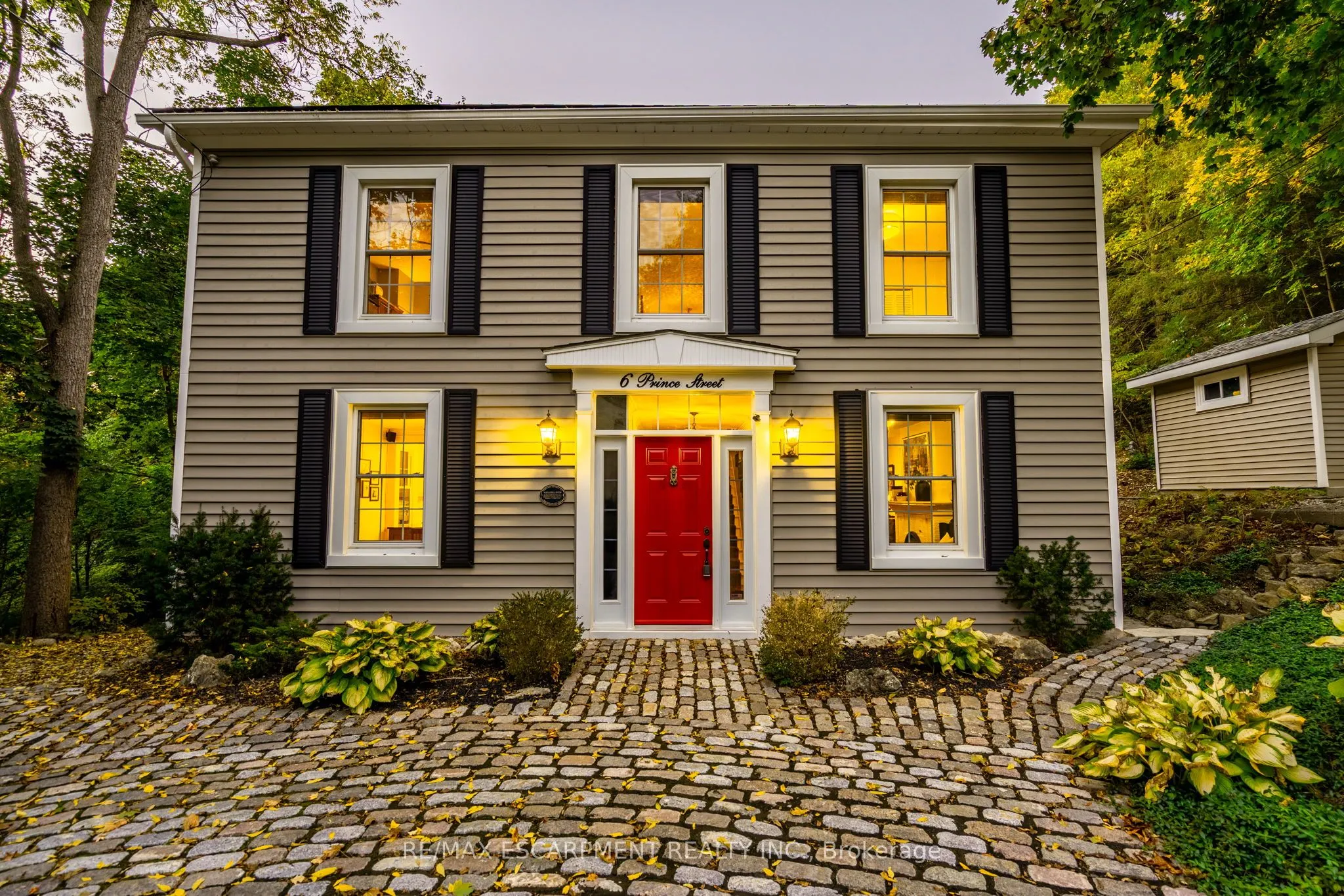 6 Prince Street