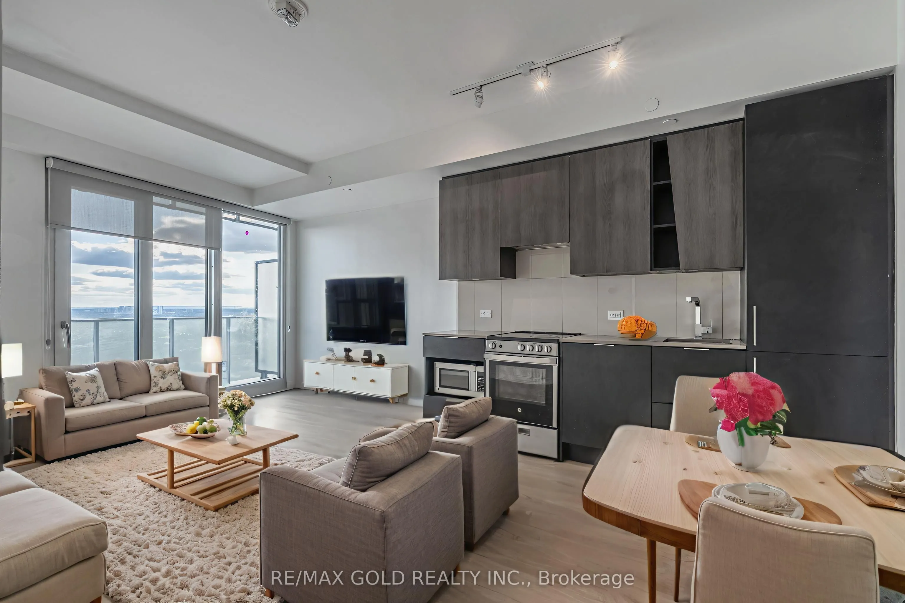 3900 Confederation Parkway, #2707