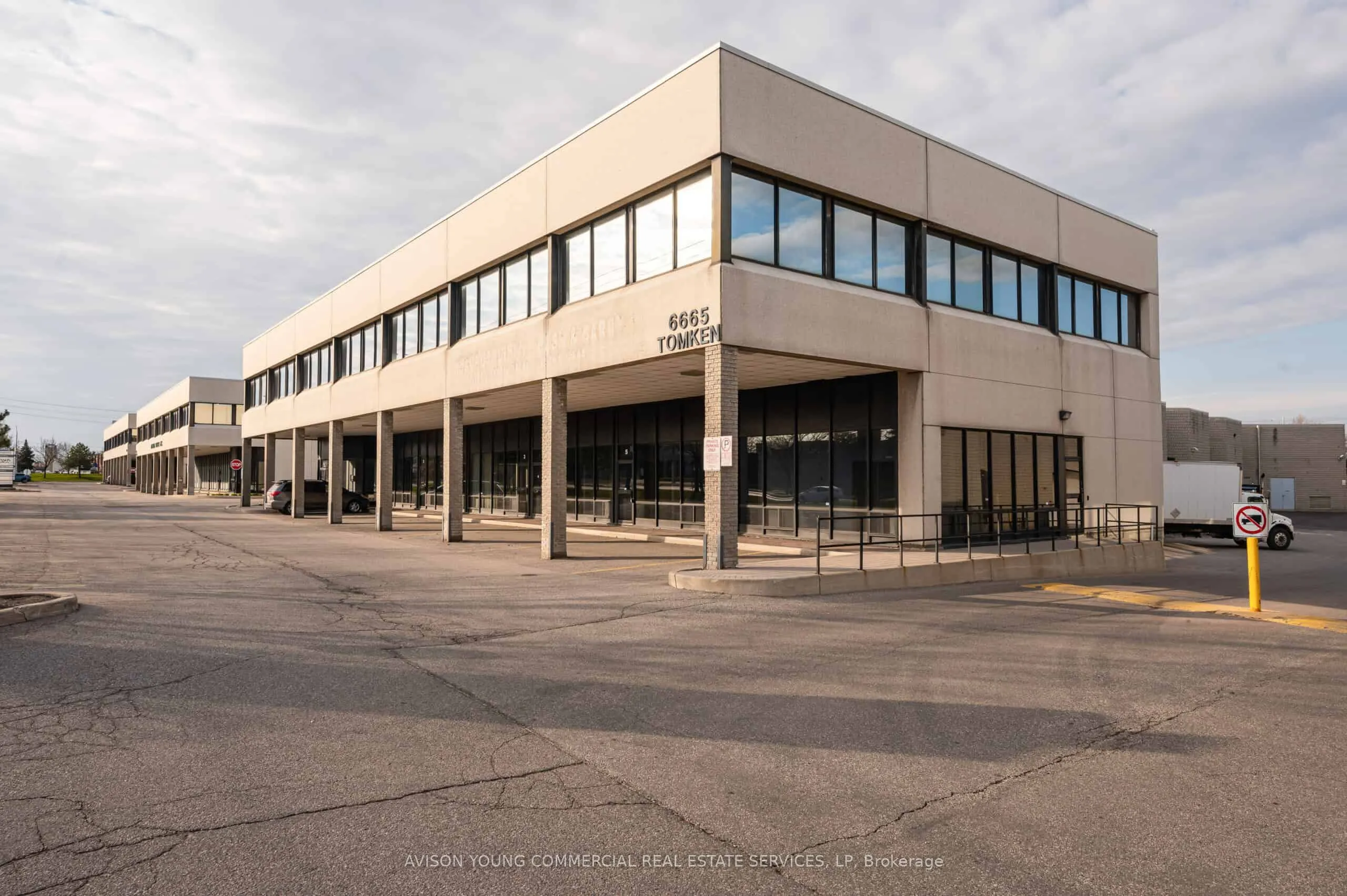 6665 Tomken Road, #214
