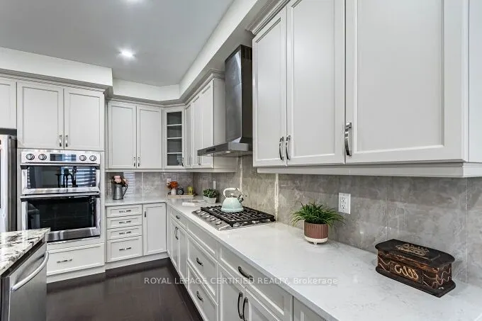 1448 Sycamore Garden