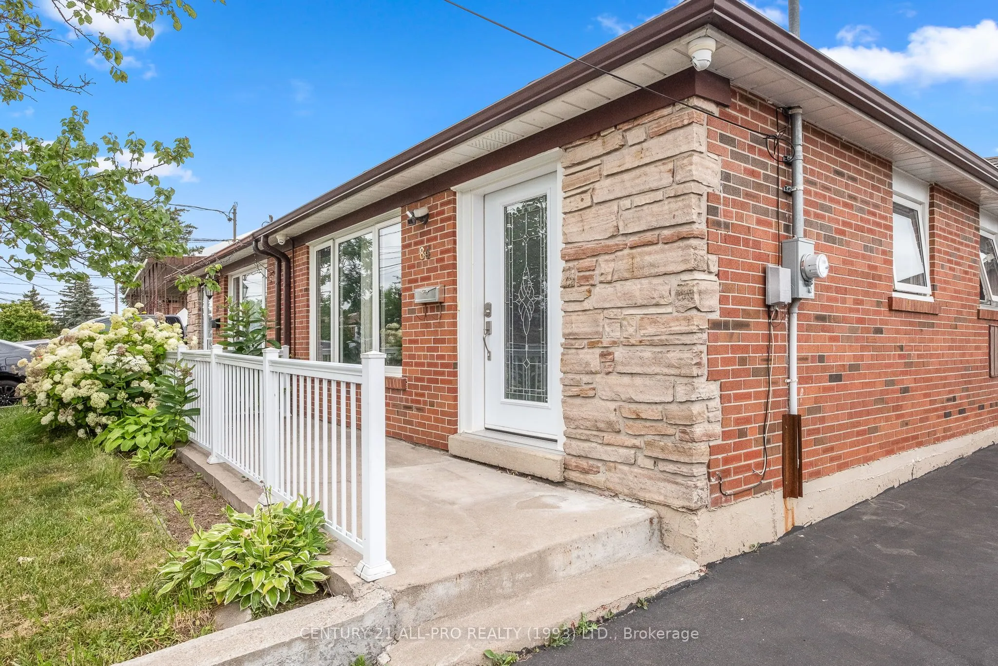 84 Goldsboro Road