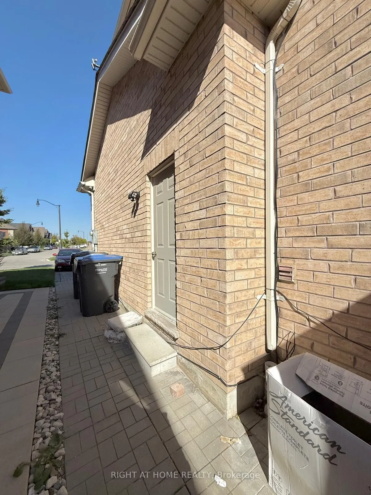 11 Alamosa Court