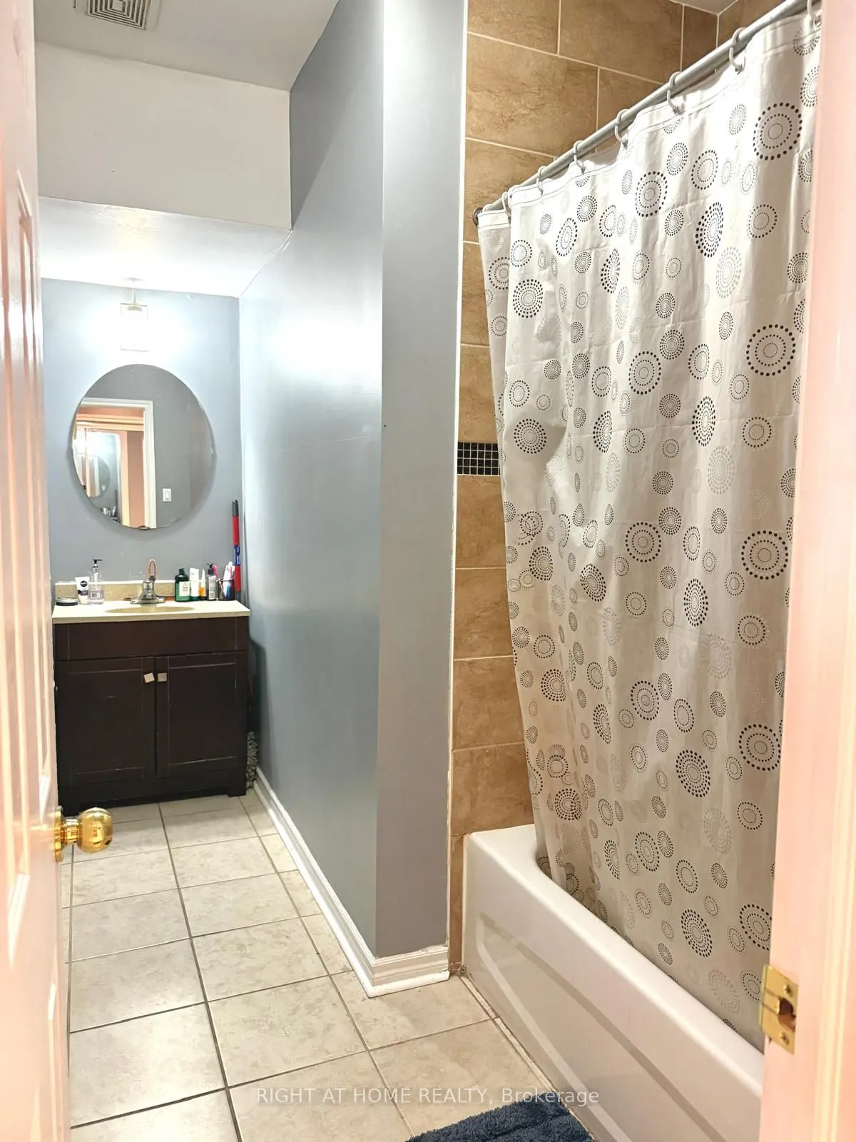 11 Alamosa Court