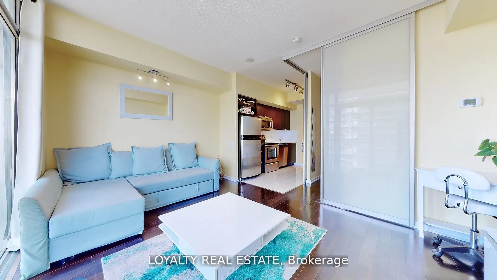 103 The Queensway W, #1810