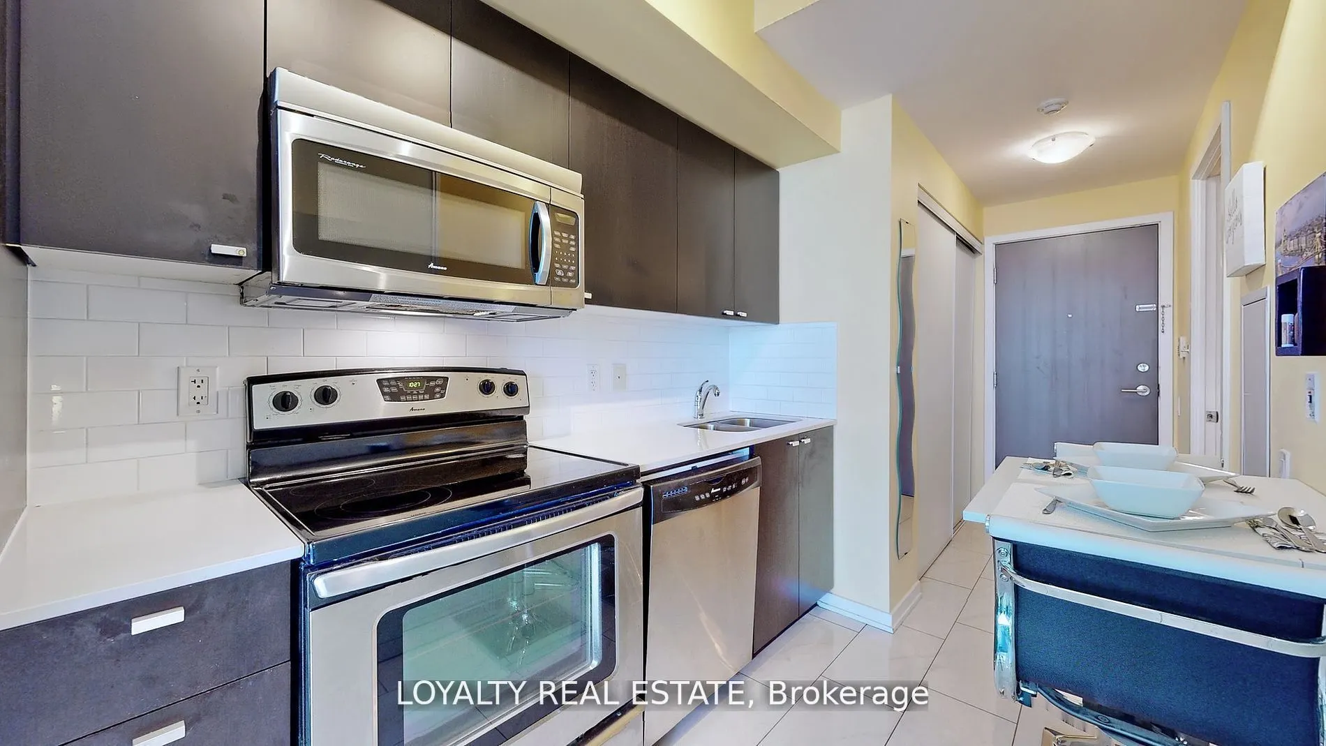 103 The Queensway W, #1810