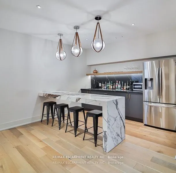 2284 SIDEROAD 1