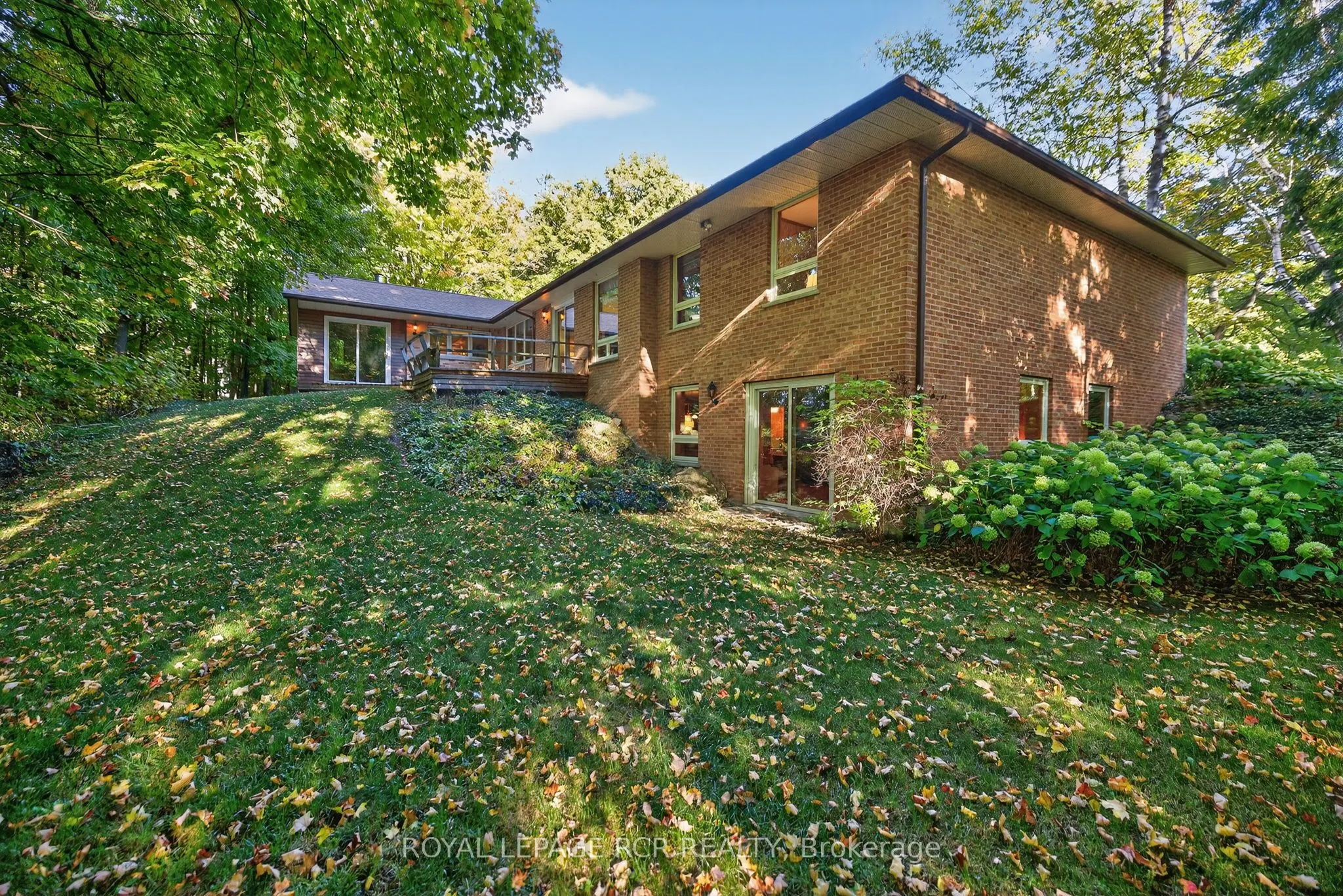 20 Caledon Mountain Drive