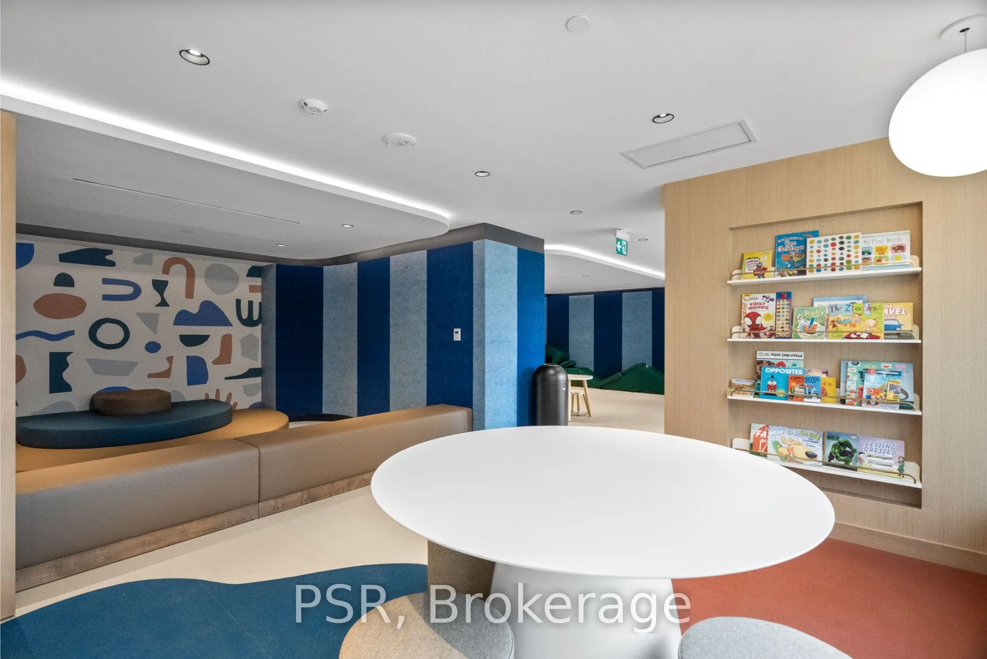 4235 Confederation Parkway, #3511
