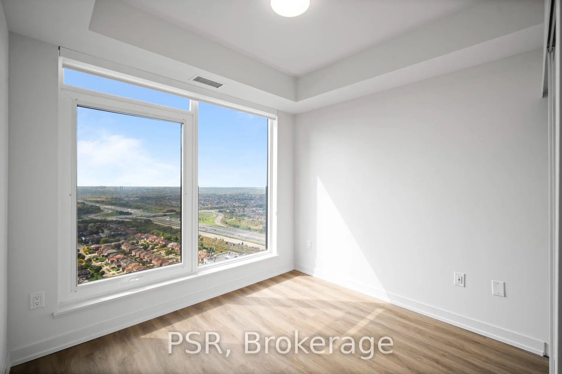 4235 Confederation Parkway, #3511