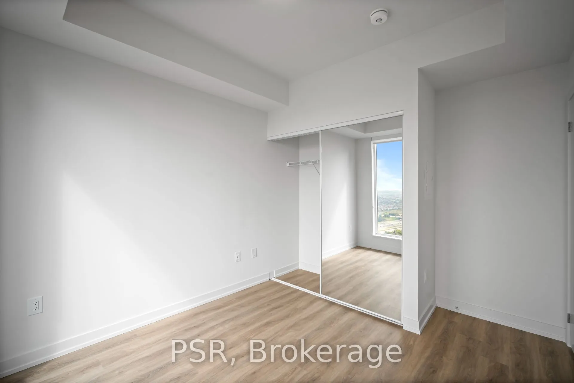 4235 Confederation Parkway, #3511