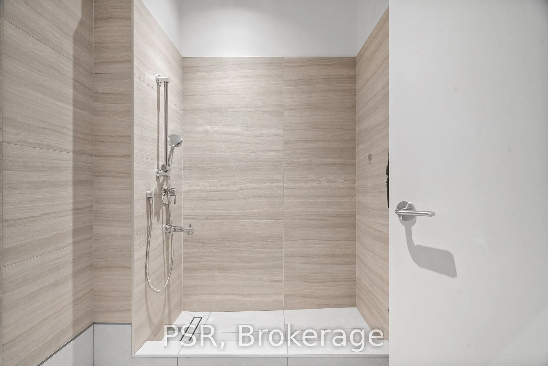 4235 Confederation Parkway, #3502