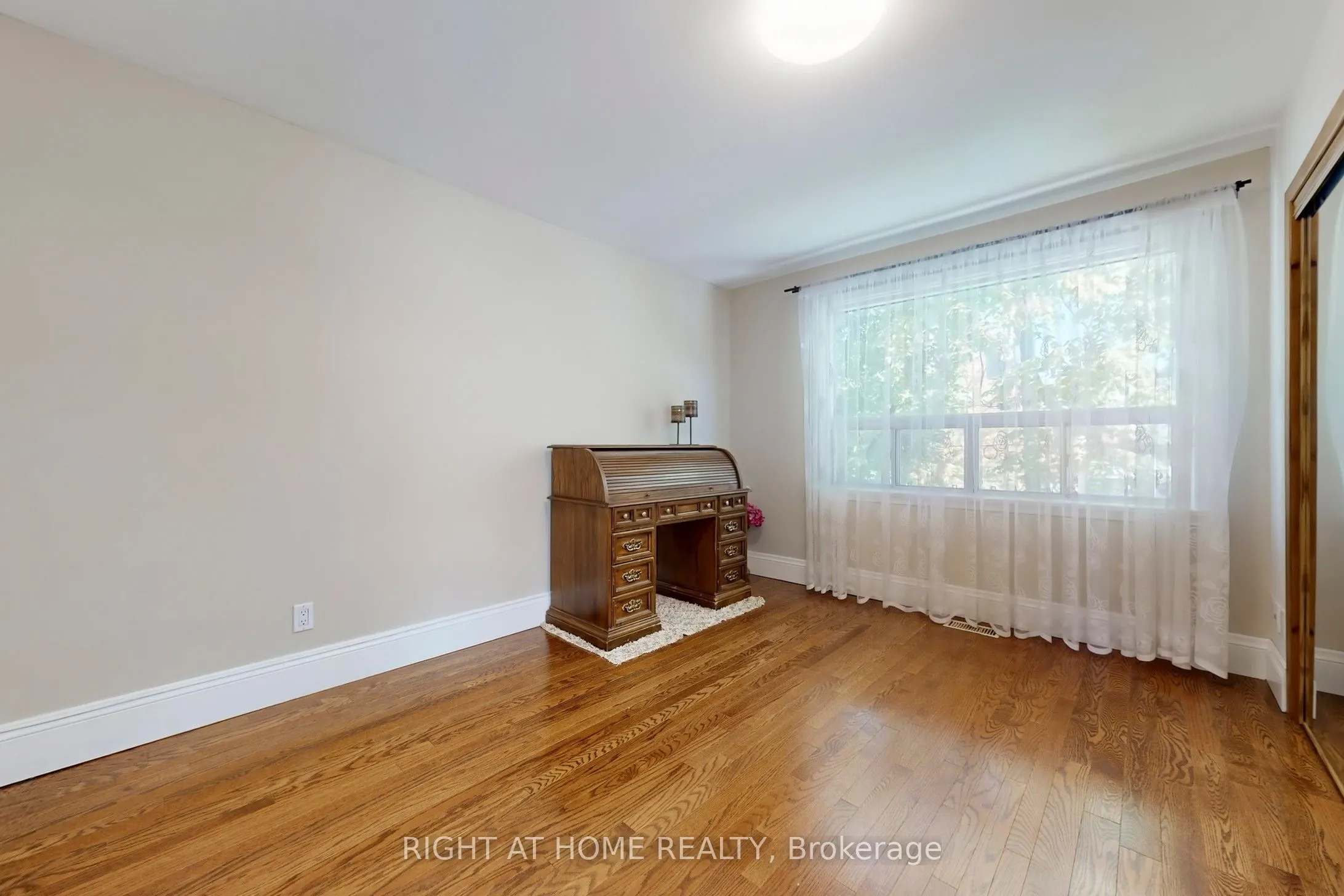 118 Treeview Drive