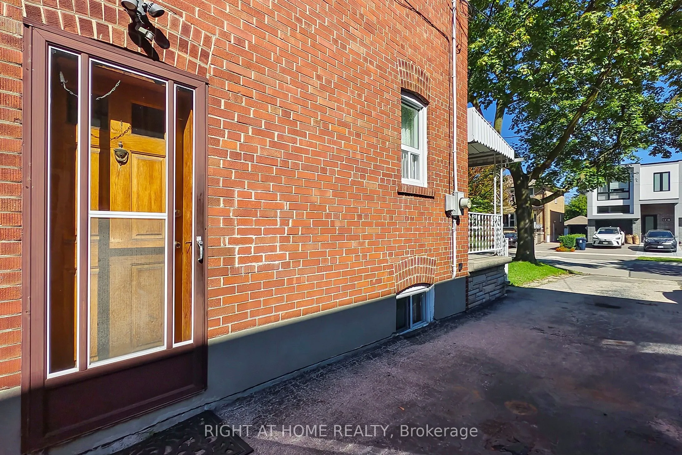 118 Treeview Drive