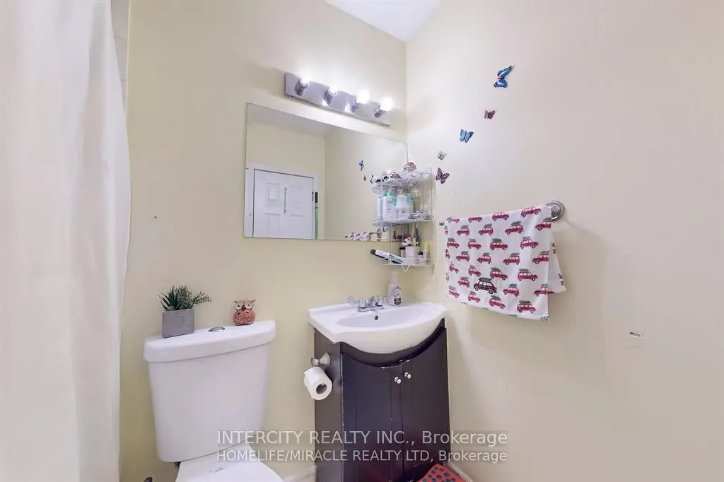 61 Driftwood Avenue, #7