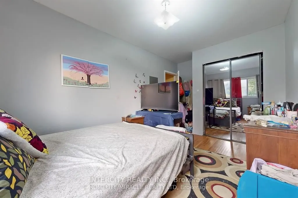 61 Driftwood Avenue, #7