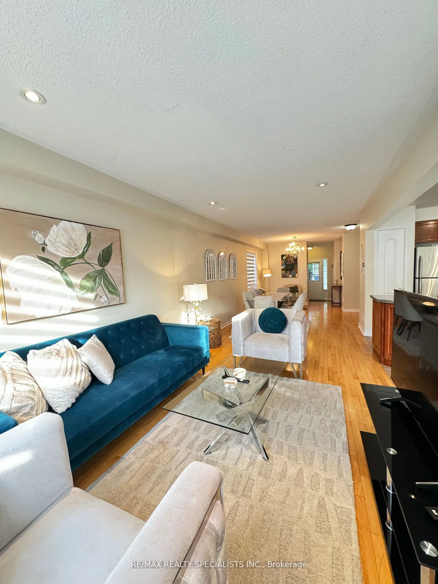 3989 Stardust Drive N