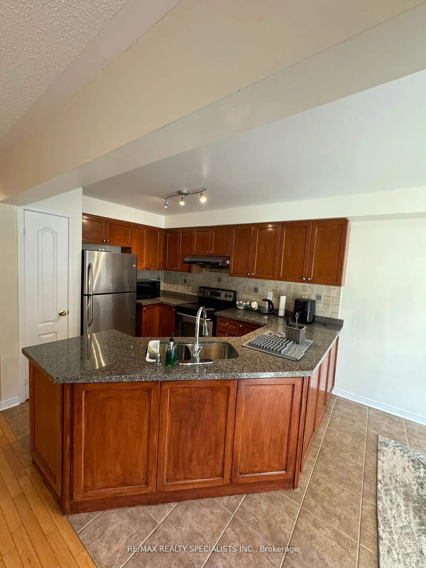 3989 Stardust Drive N