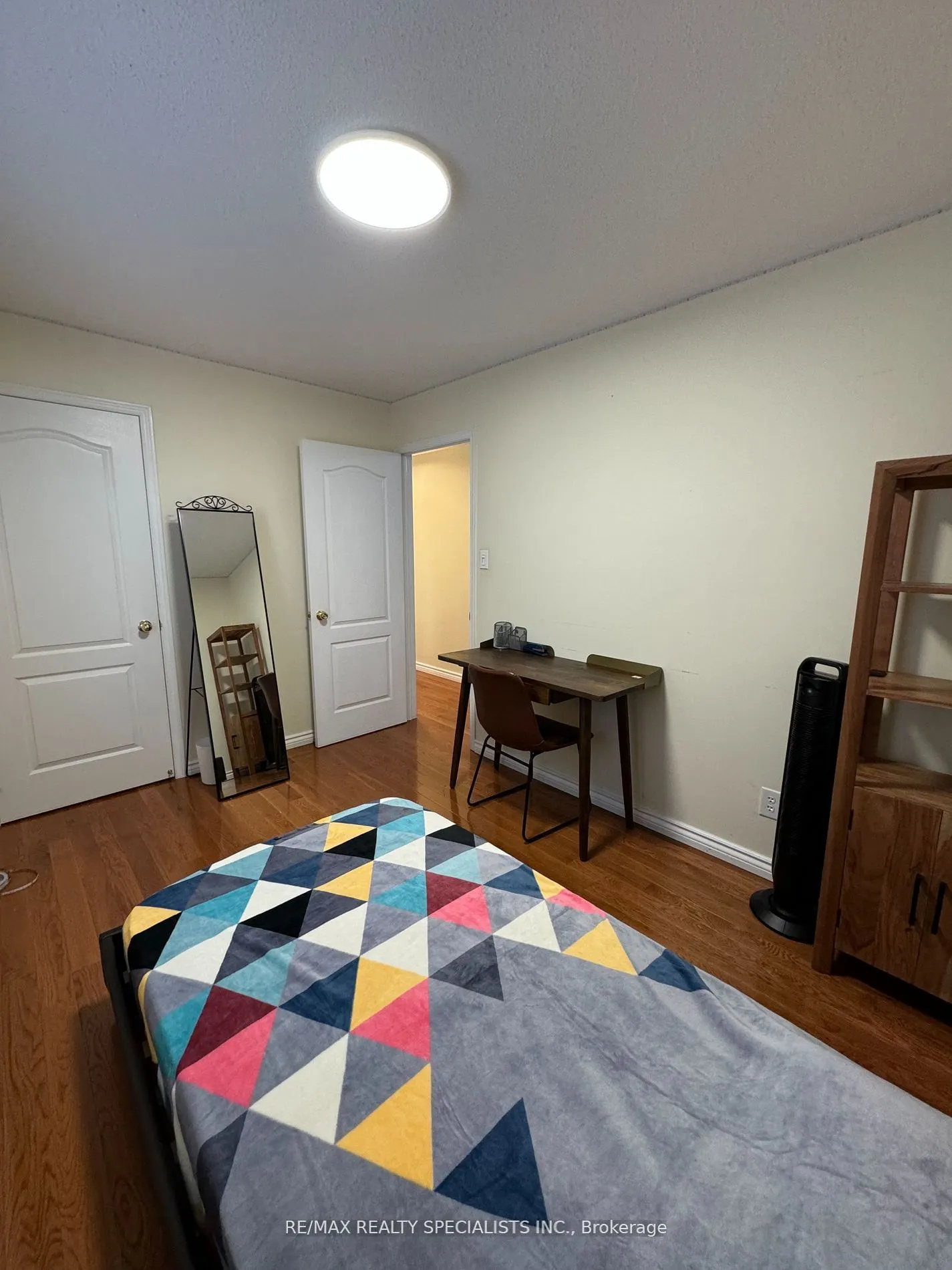 3989 Stardust Drive N
