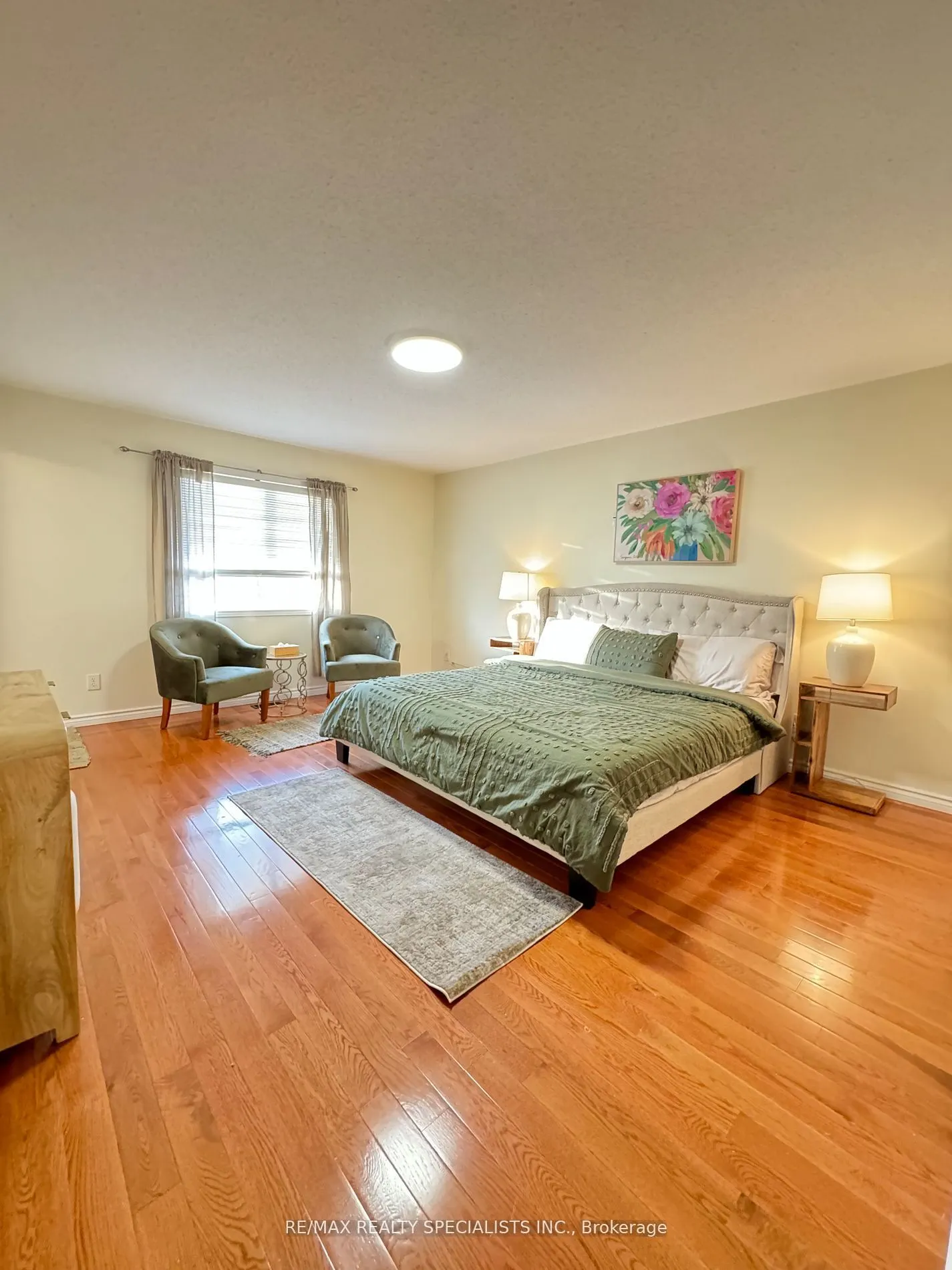 3989 Stardust Drive N