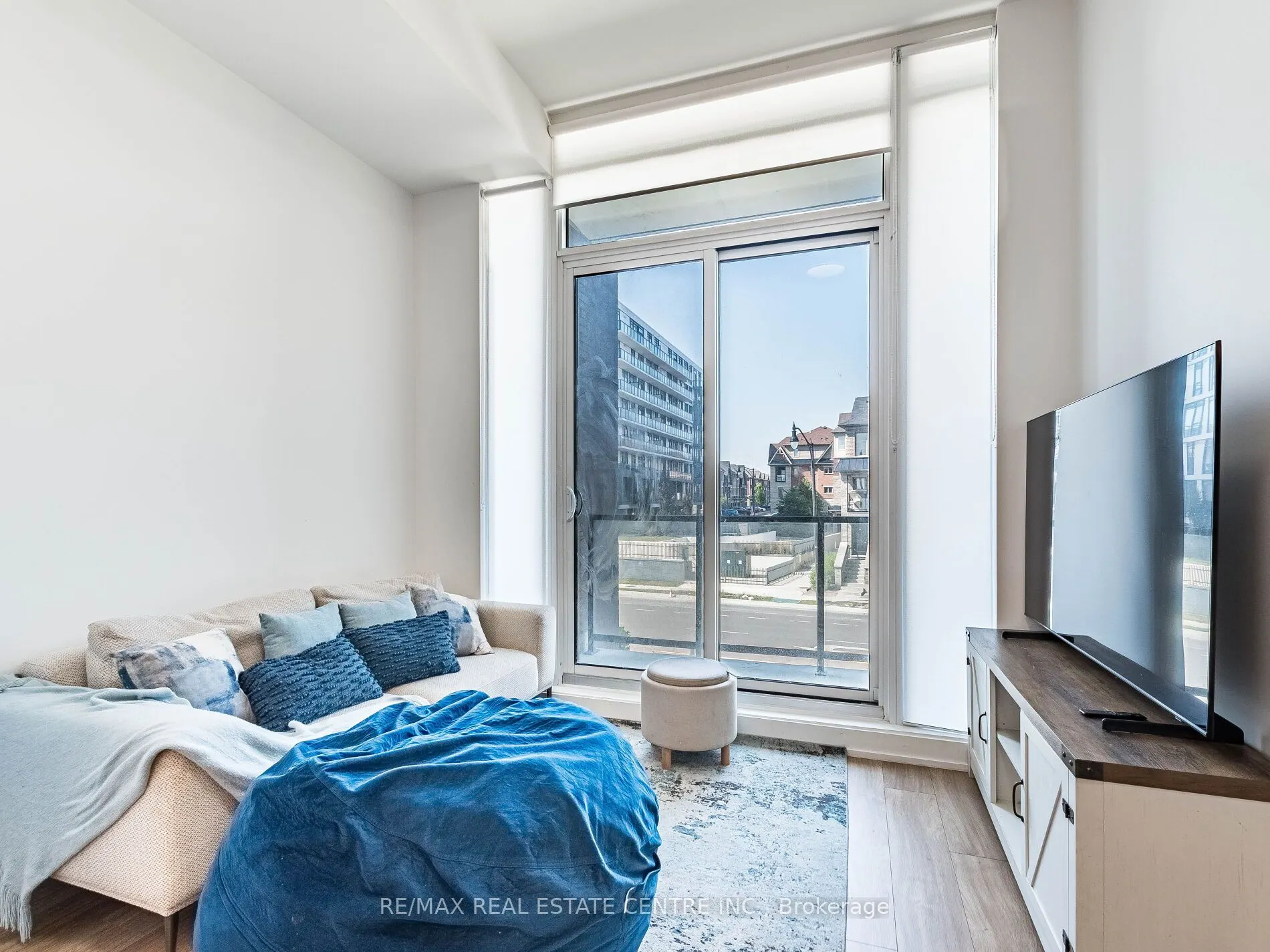 215 VETERANS Drive, #211